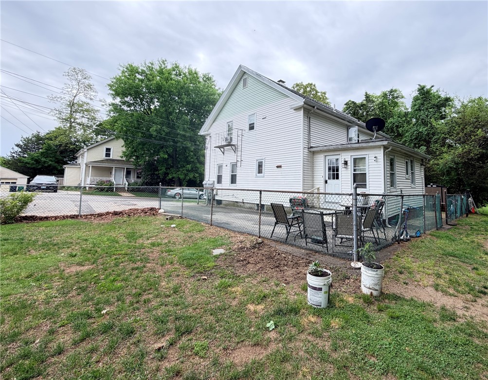 89 Adelaide Avenue
