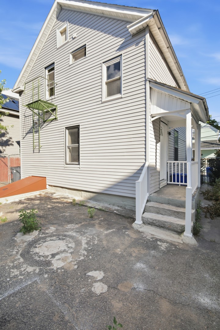 22 Gladstone Street