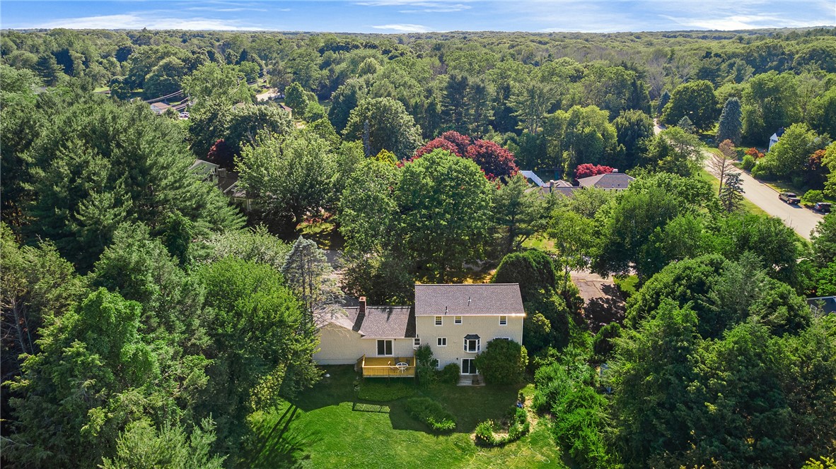 20 Adirondack Drive