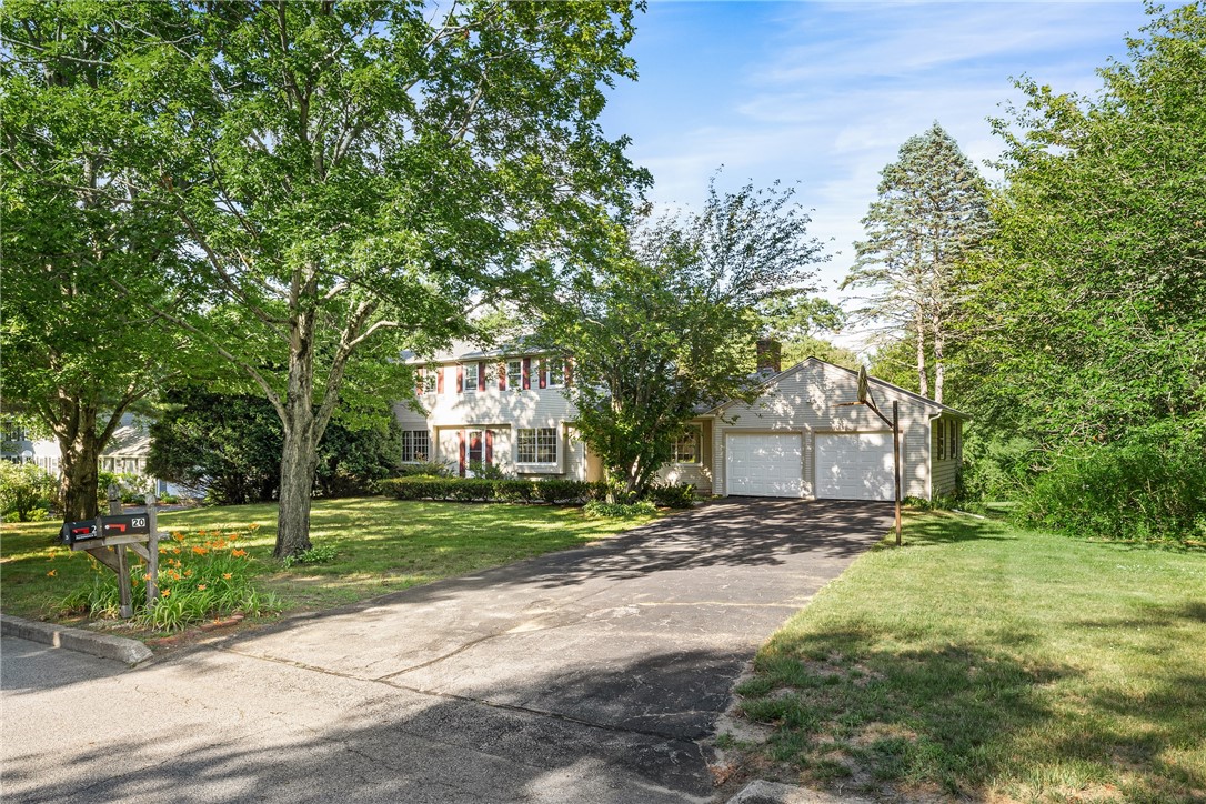 20 Adirondack Drive
