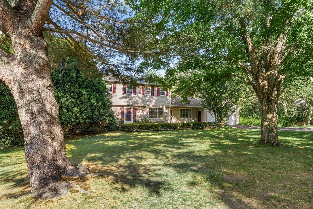 20 Adirondack Drive