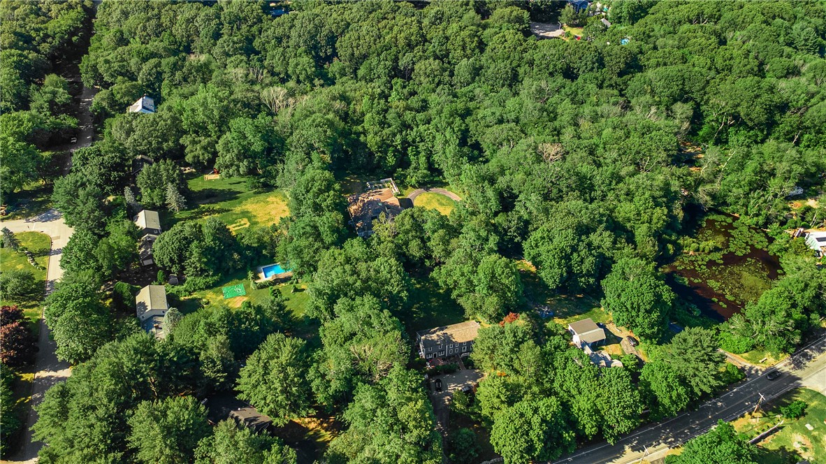 20 Adirondack Drive