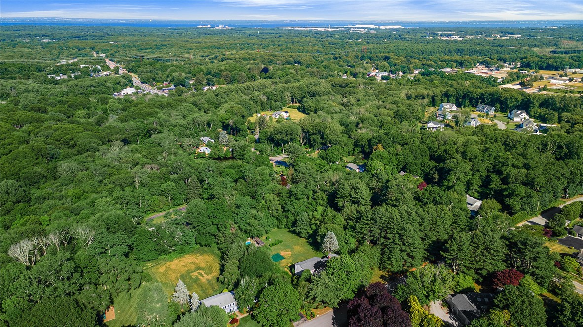 20 Adirondack Drive