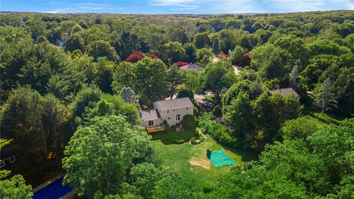 20 Adirondack Drive