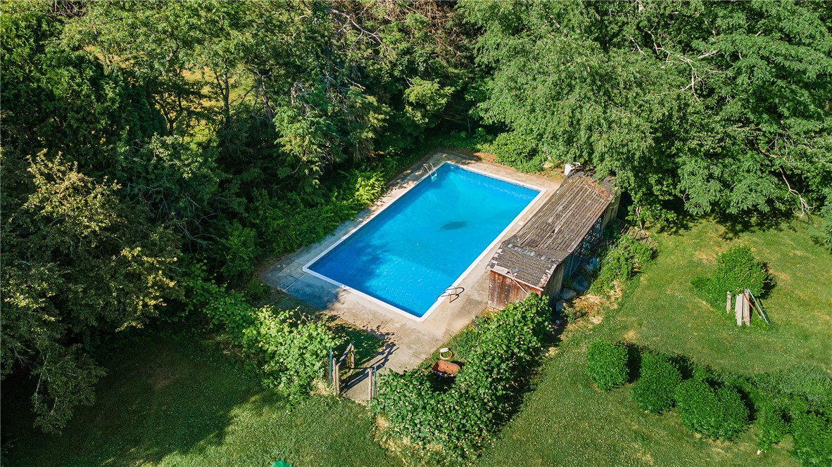 20 Adirondack Drive