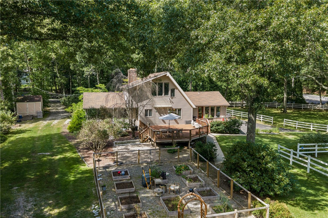 40 Moosehorn Road