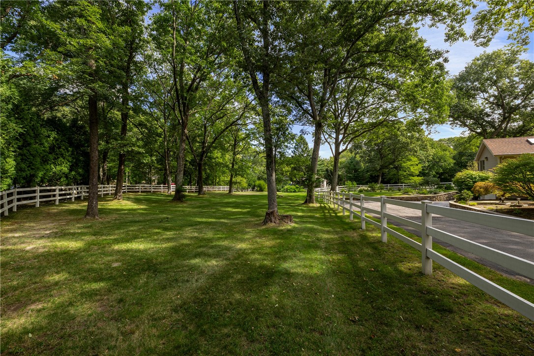 40 Moosehorn Road