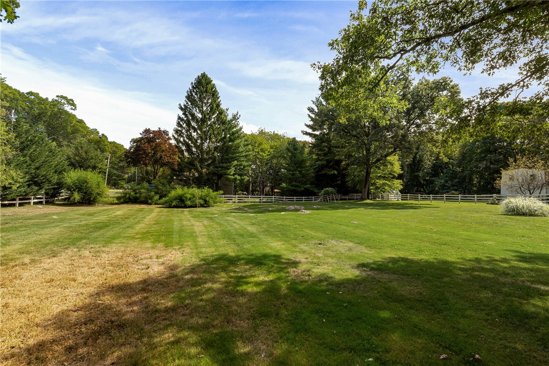 40 Moosehorn Road