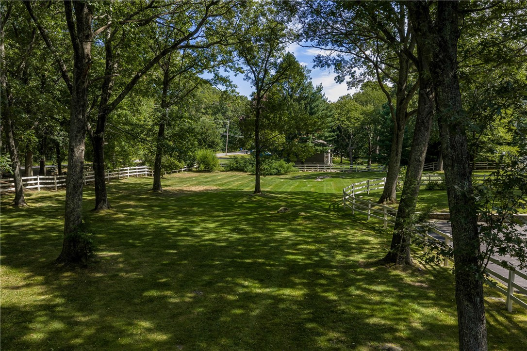 40 Moosehorn Road