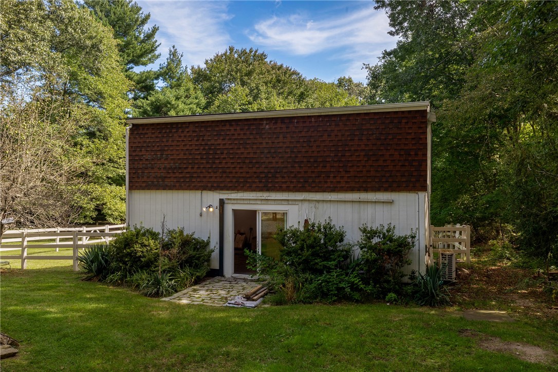 40 Moosehorn Road