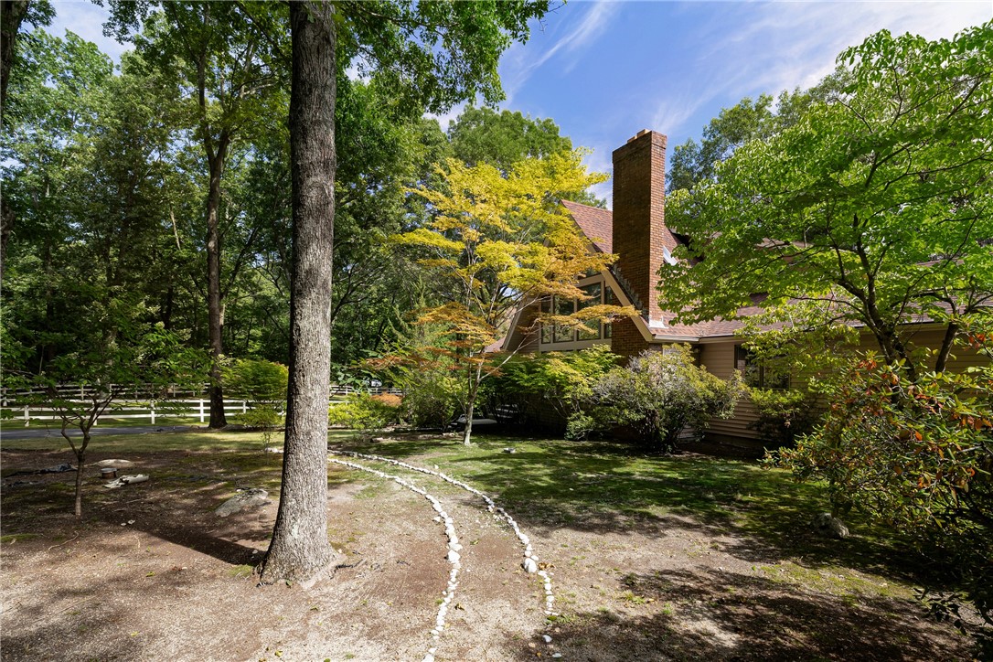 40 Moosehorn Road
