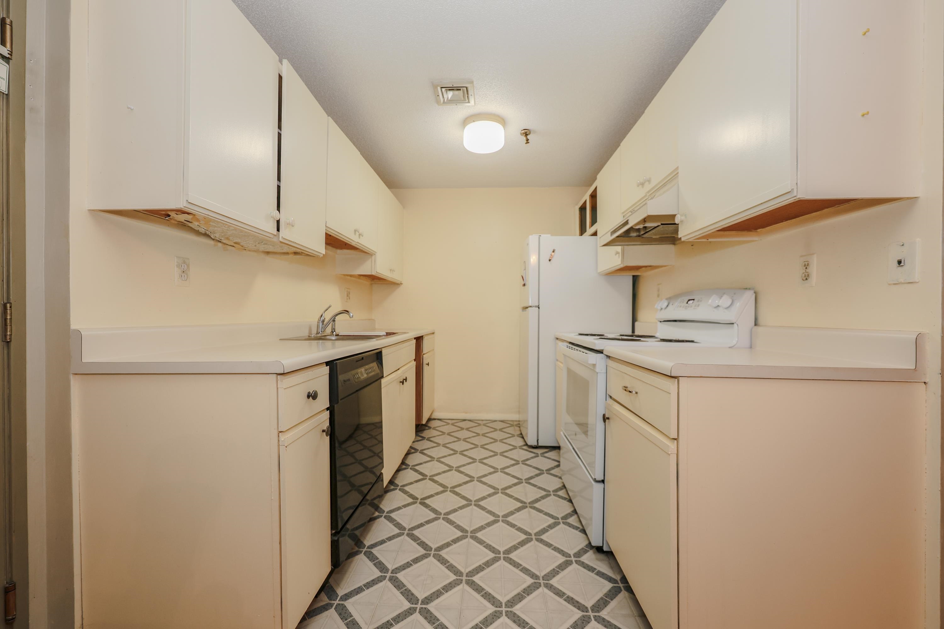 513 Abbott Farm Lane