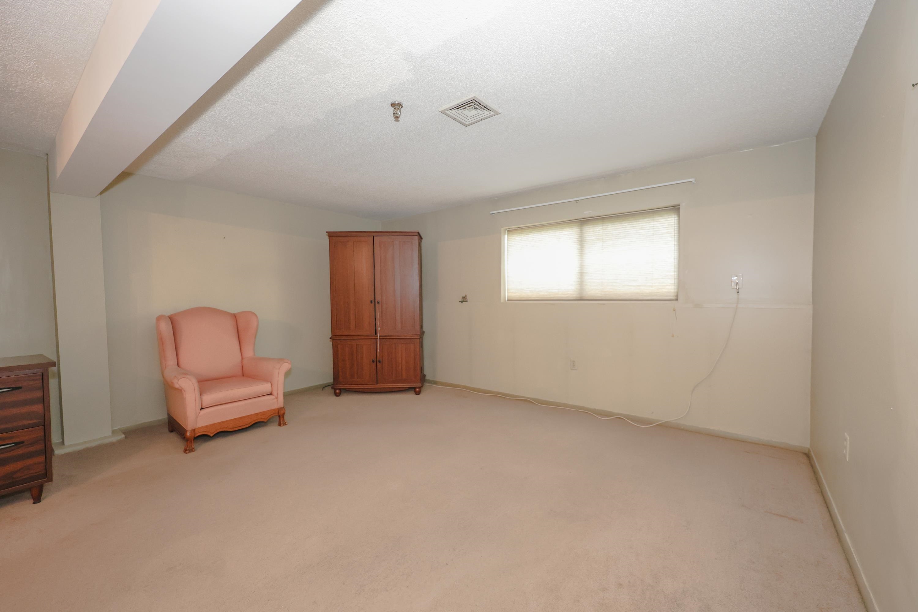 513 Abbott Farm Lane