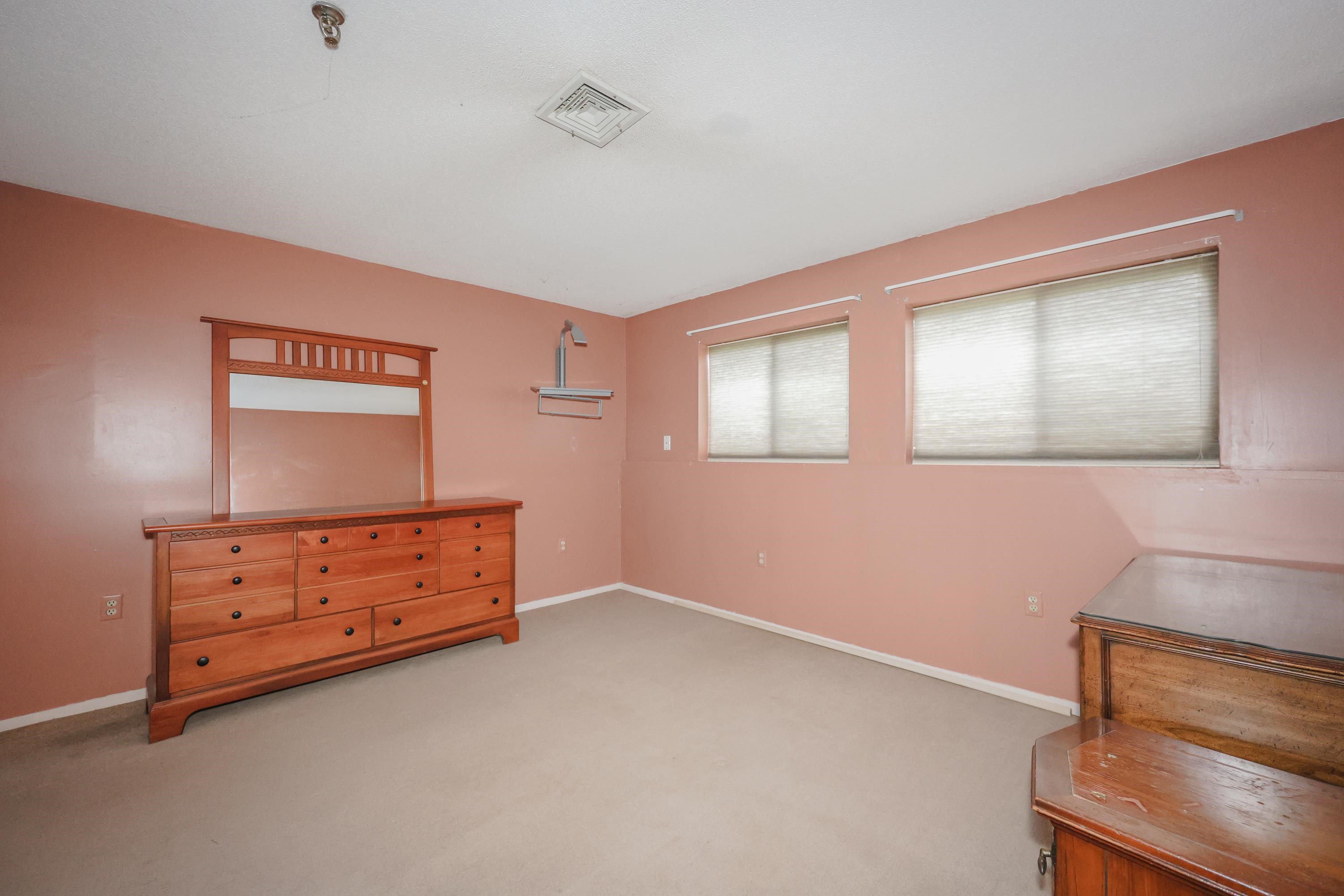 513 Abbott Farm Lane