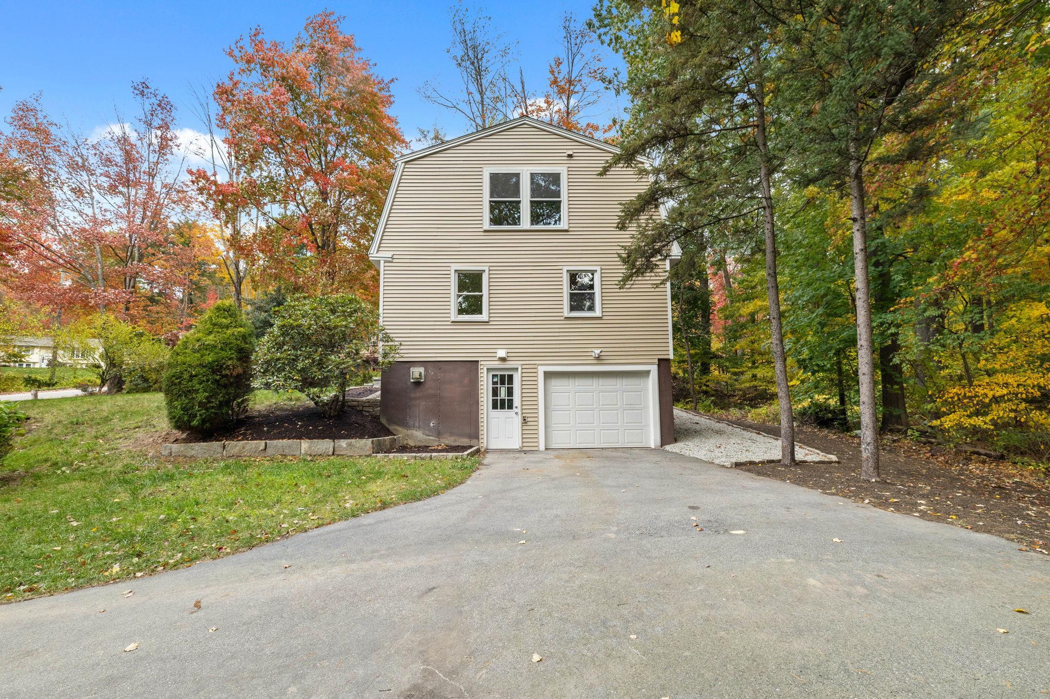 9 Berry Hill Road