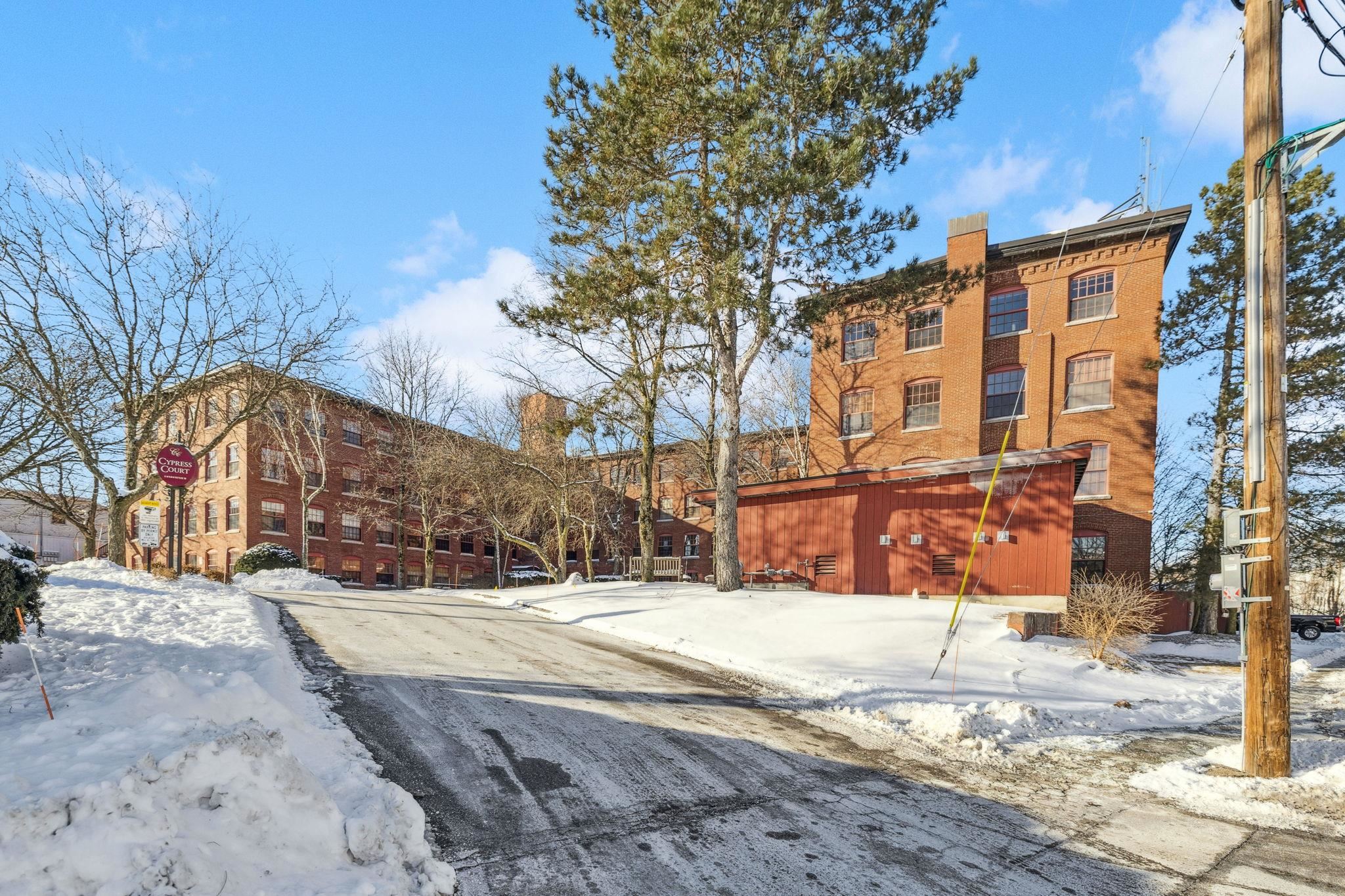 335 Cypress Street Unit: 3P