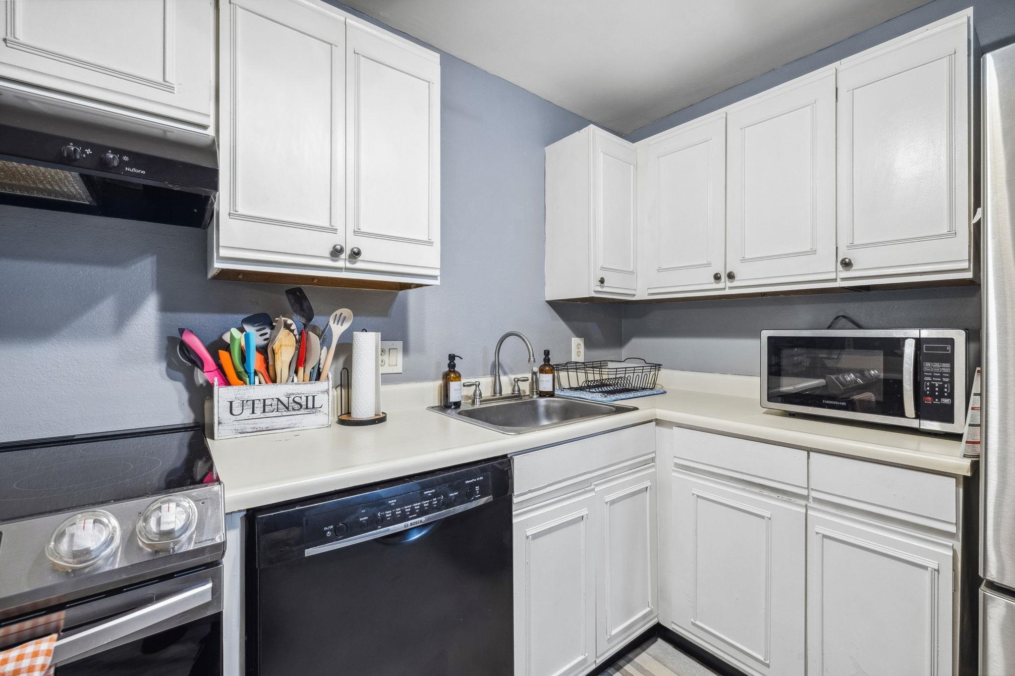 37 Alice Drive Unit: 64