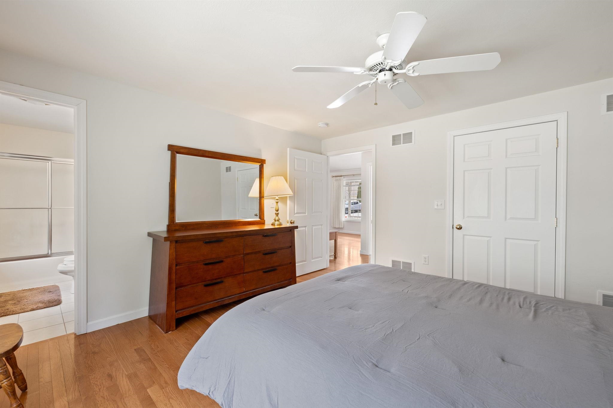 7 Madeleine Court