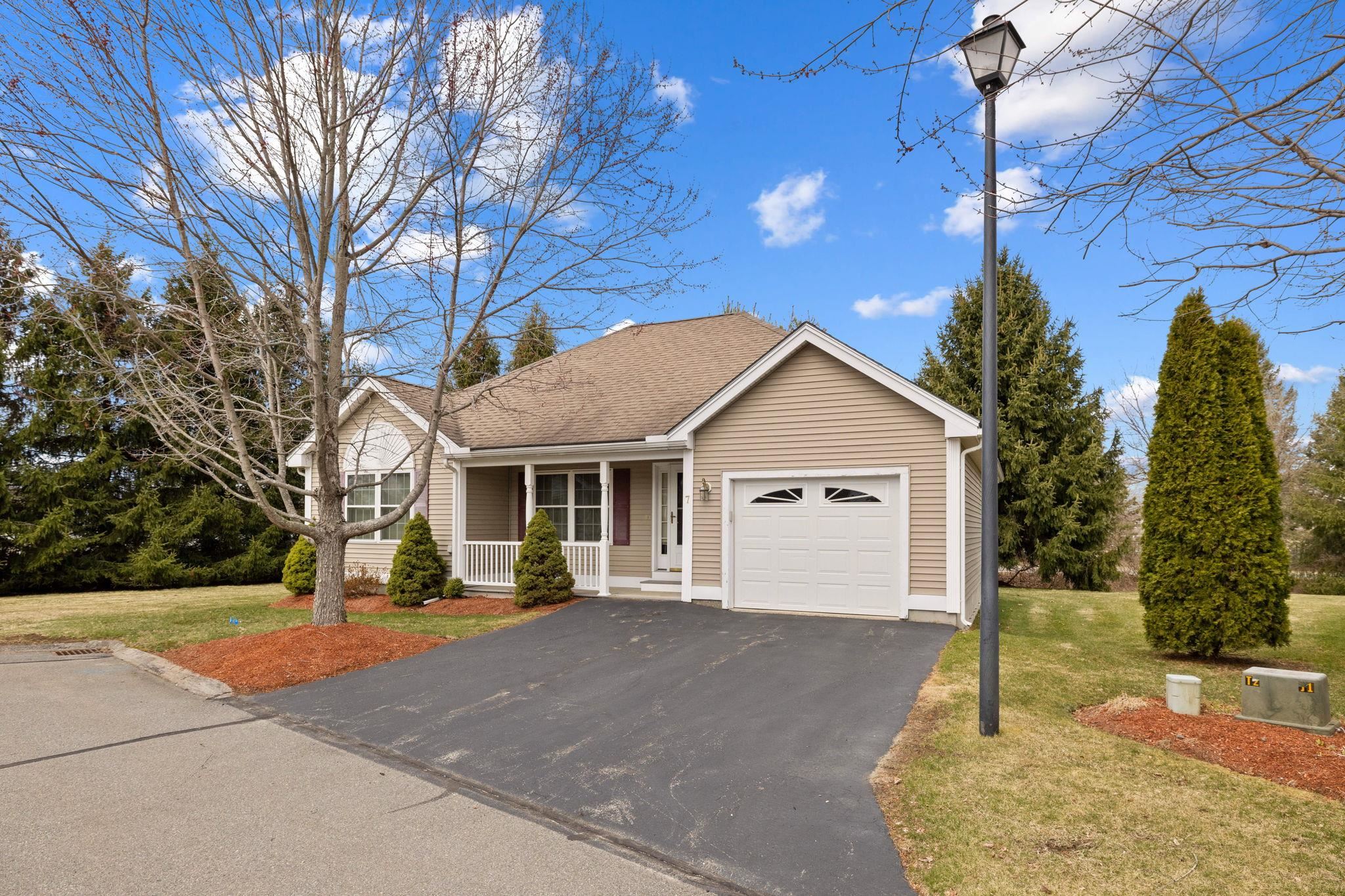 7 Madeleine Court