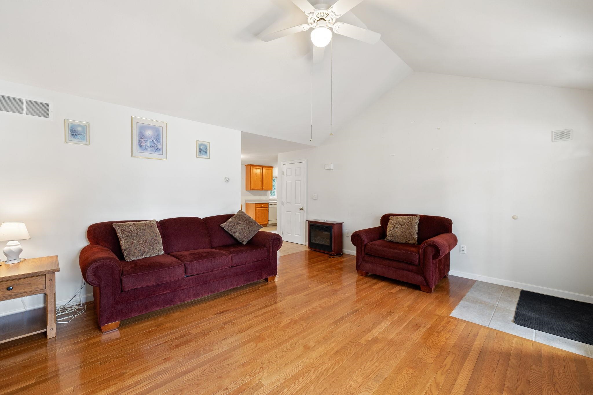 7 Madeleine Court