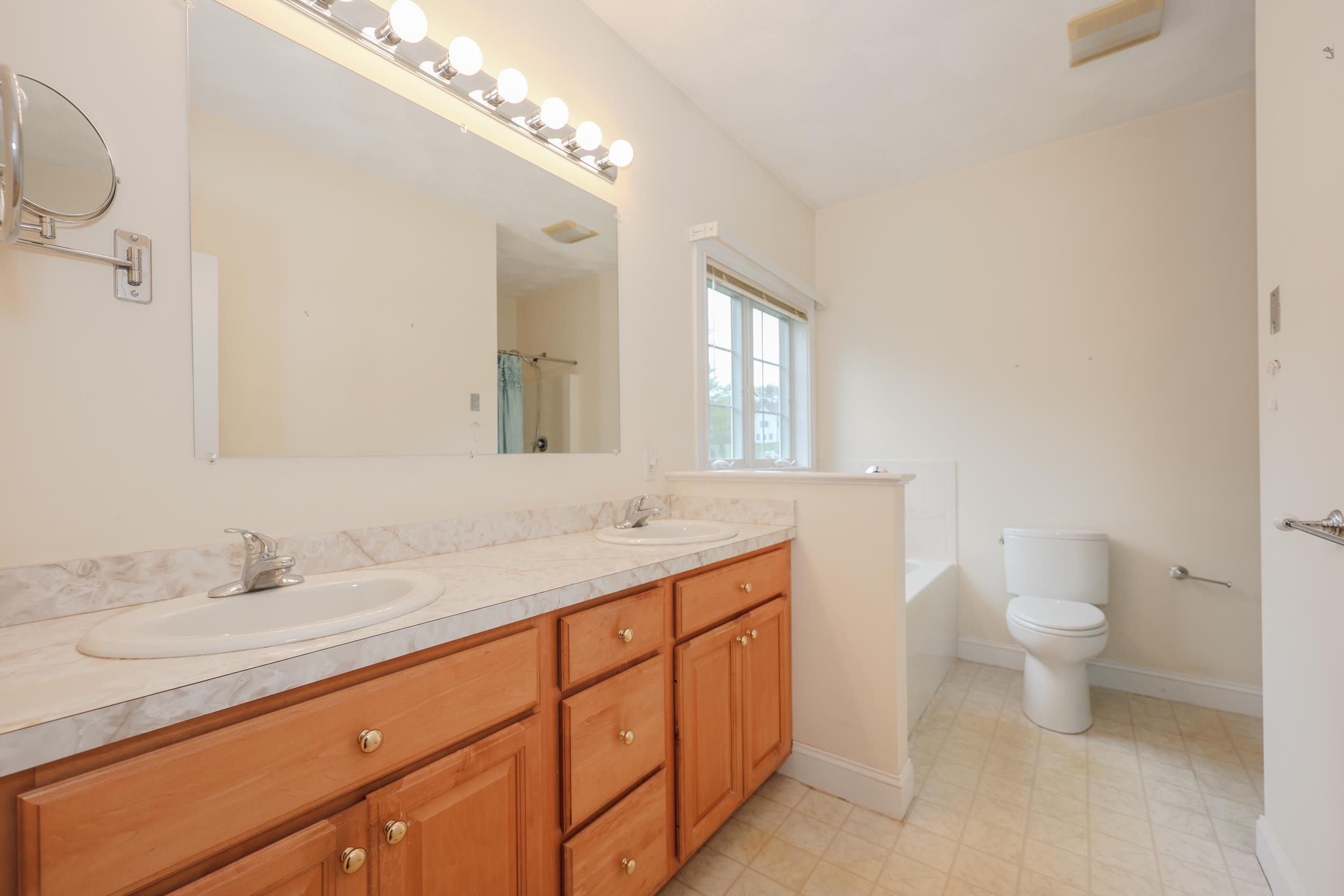 64 Sawgrass Circle
