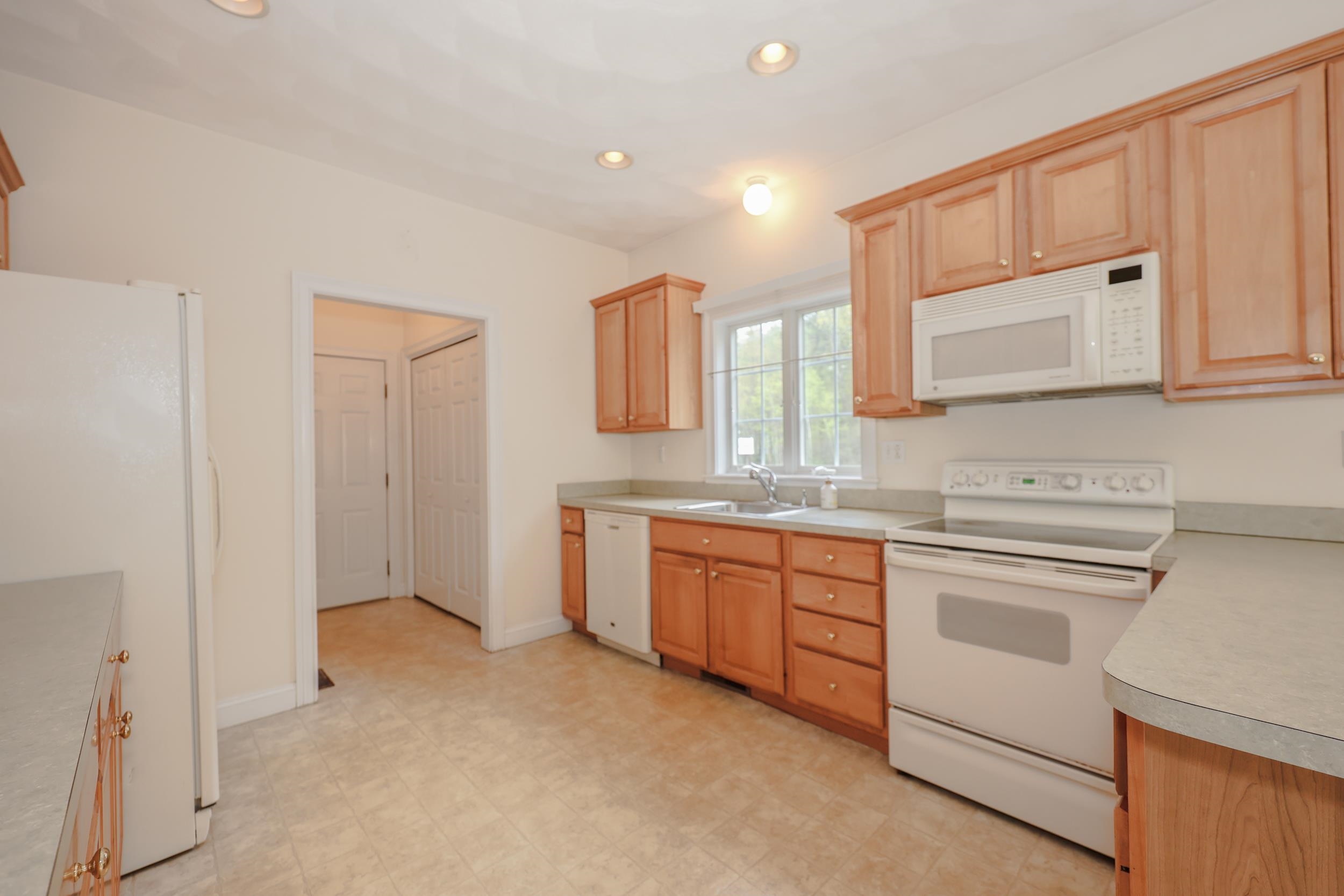 64 Sawgrass Circle