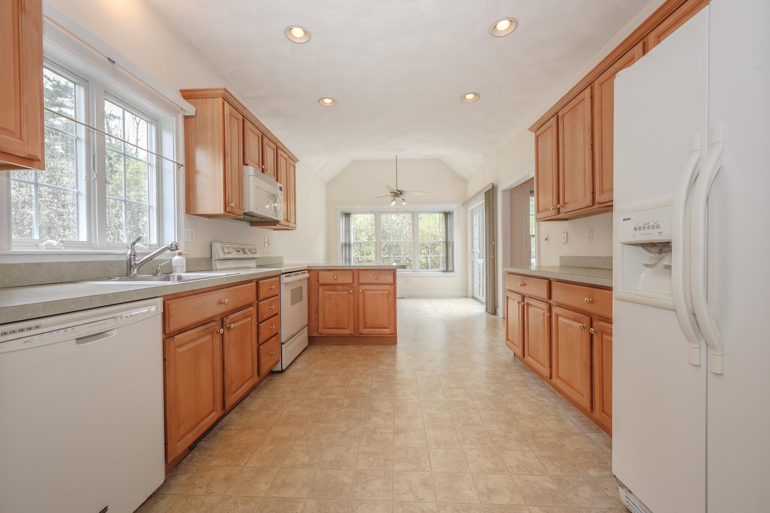 64 Sawgrass Circle