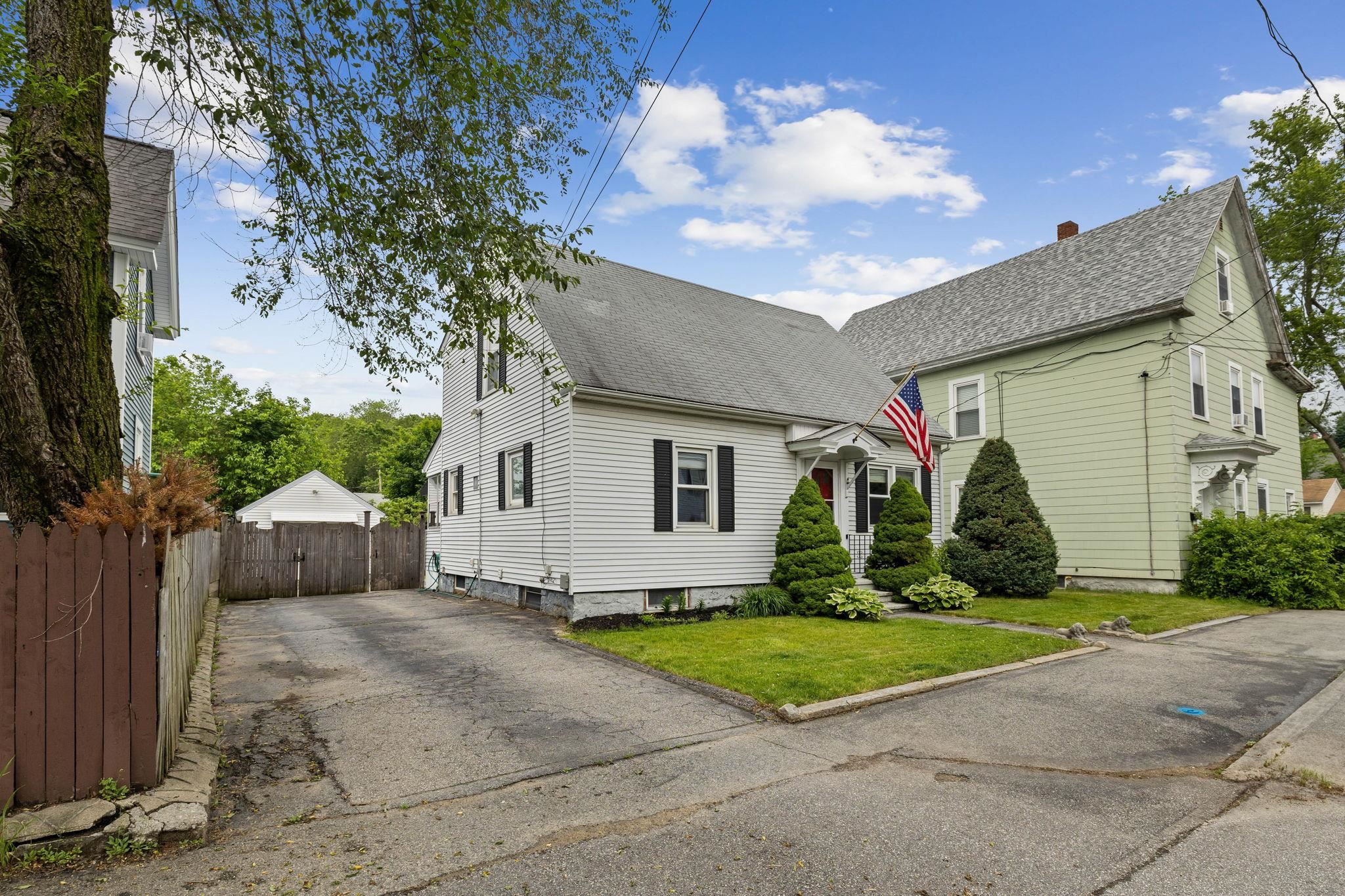 384 Bartlett Street