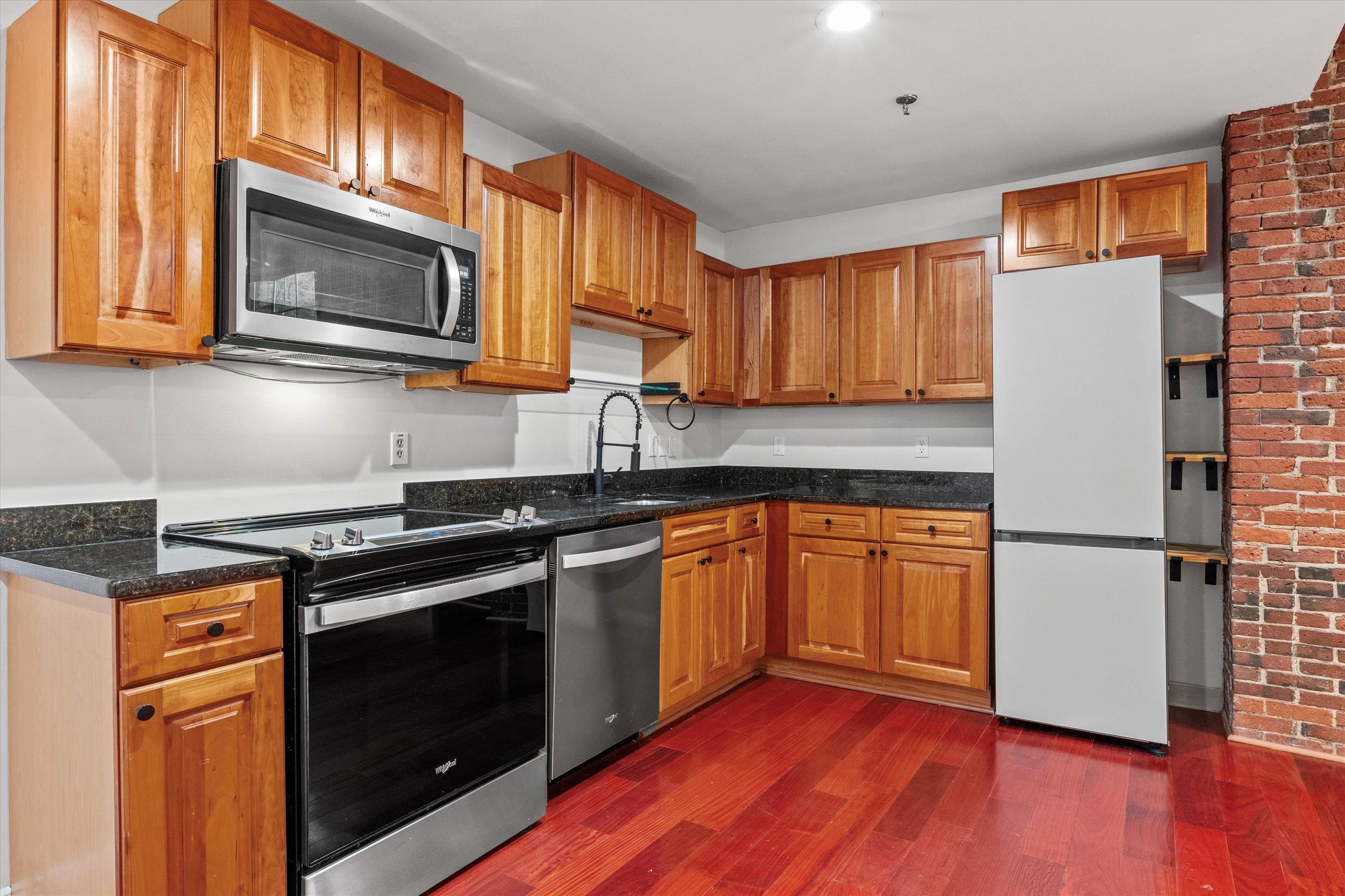 335 Cypress Street Unit: 1N