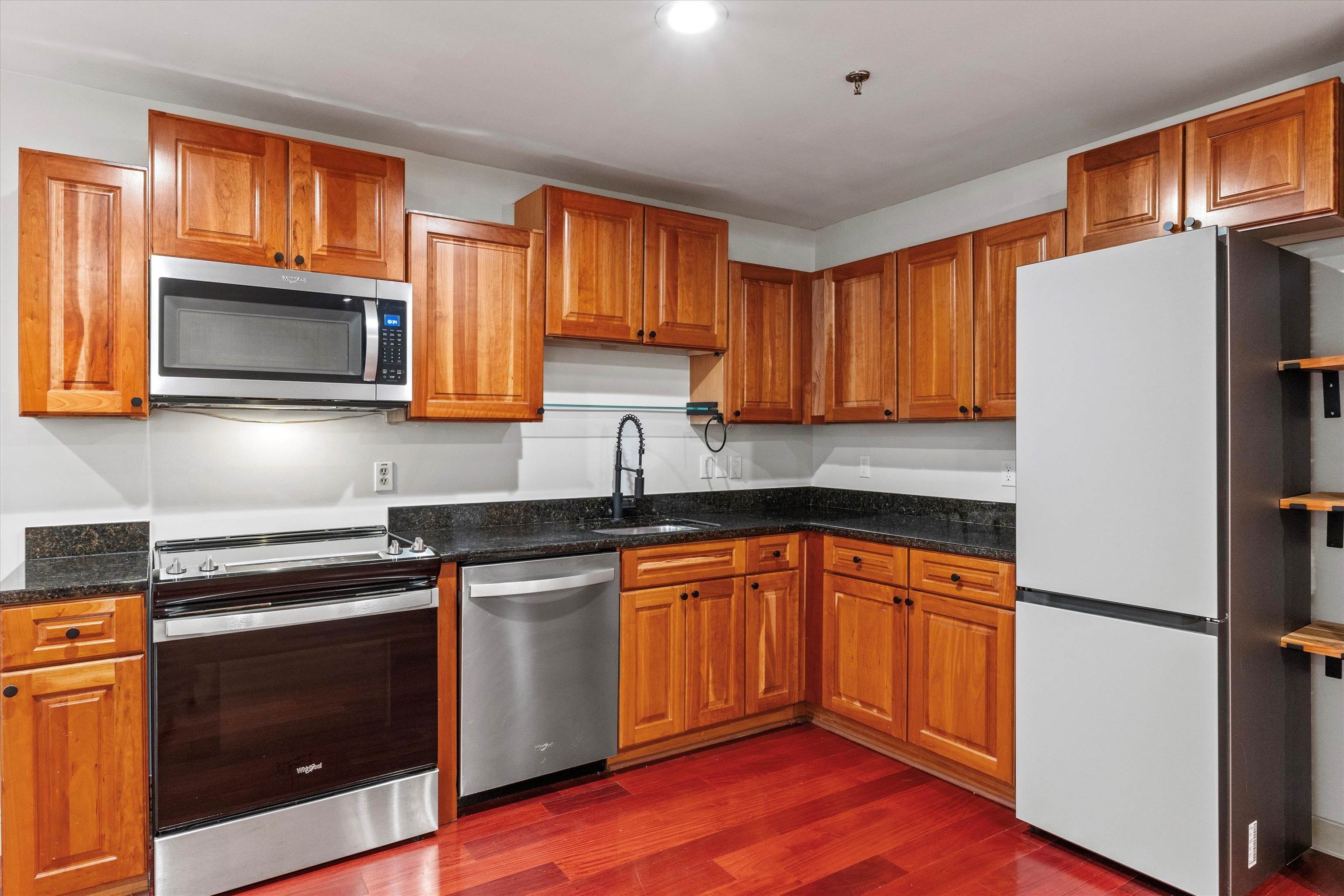 335 Cypress Street Unit: 1N