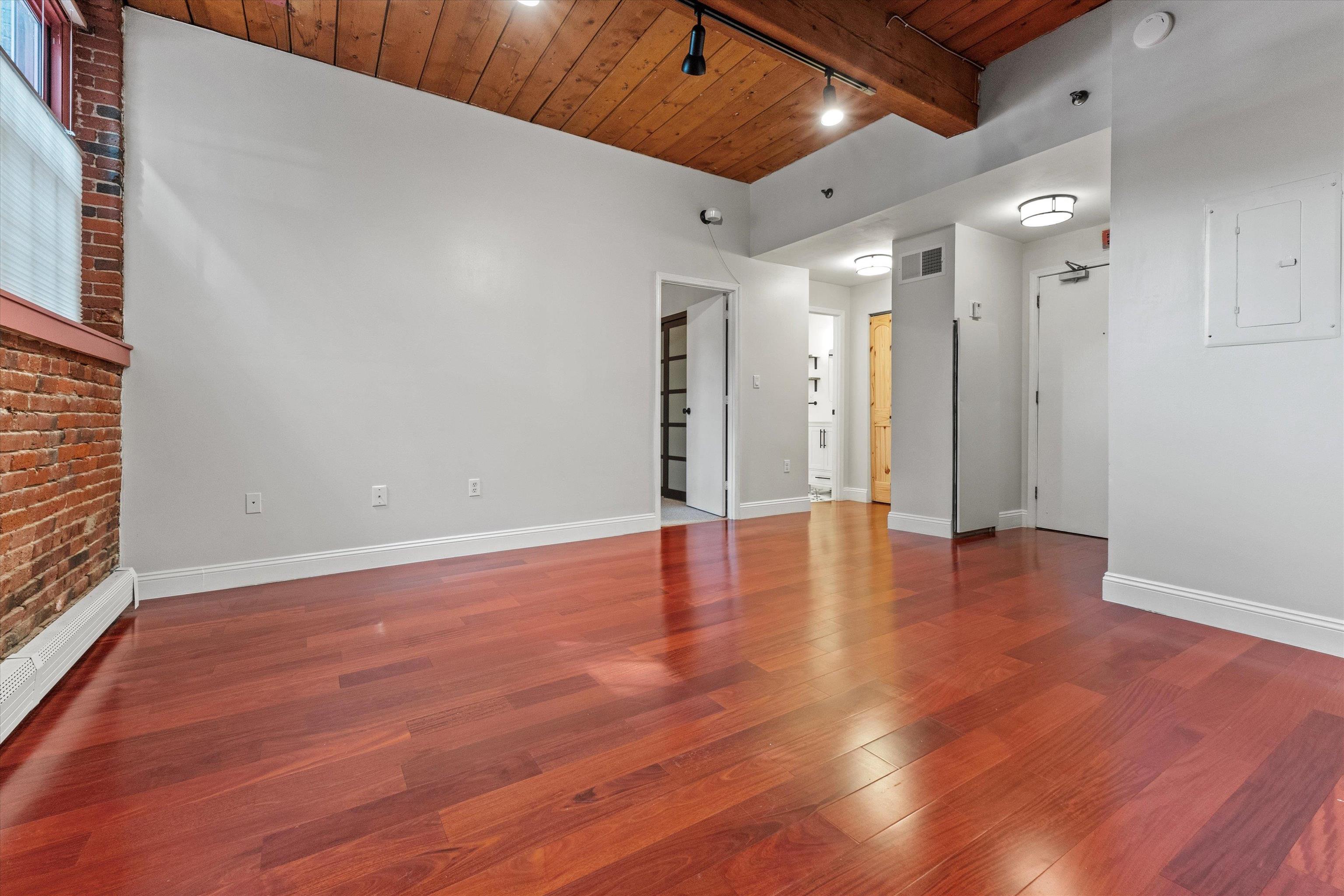 335 Cypress Street Unit: 1N