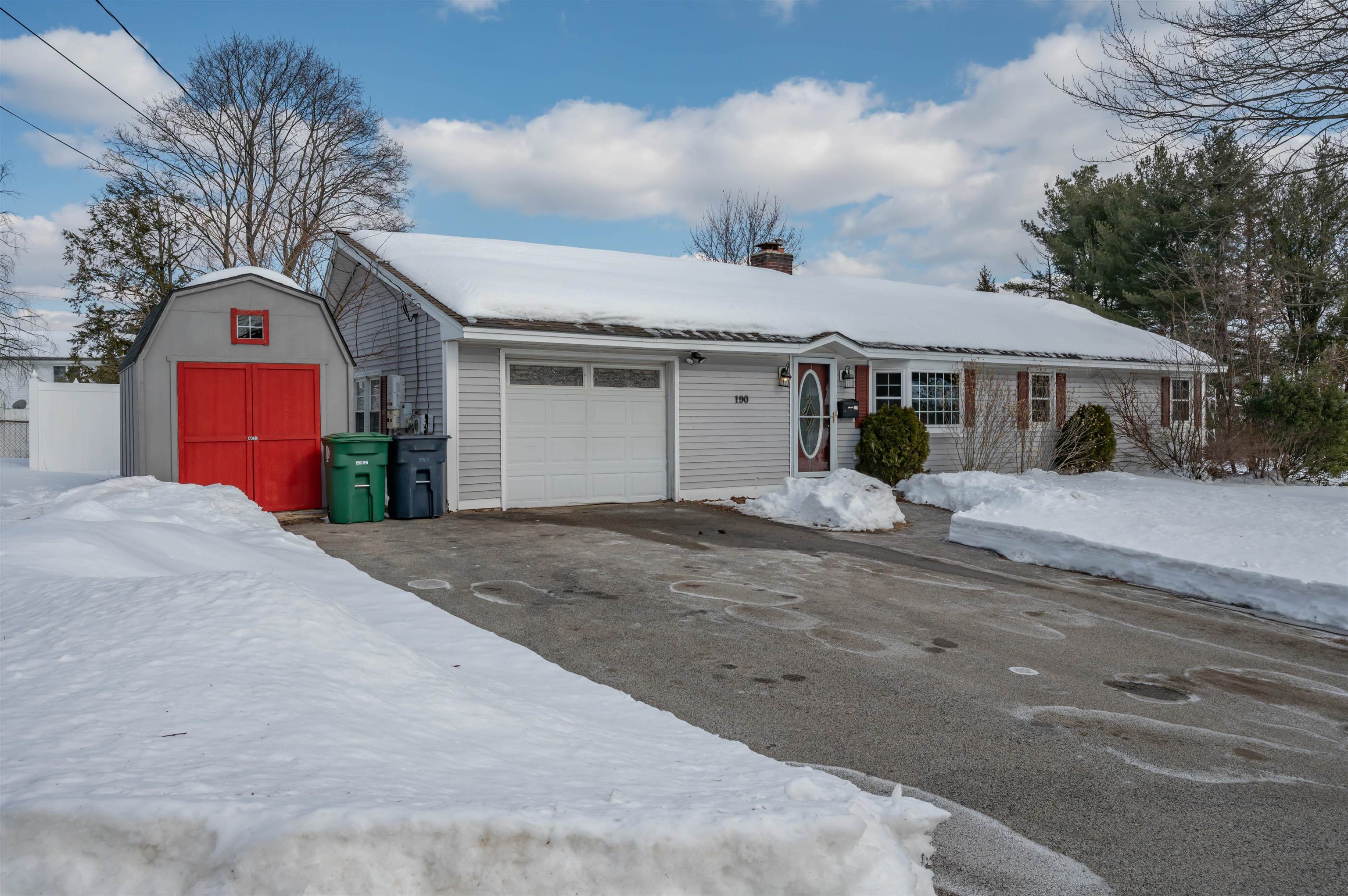 190 Knollwood Avenue