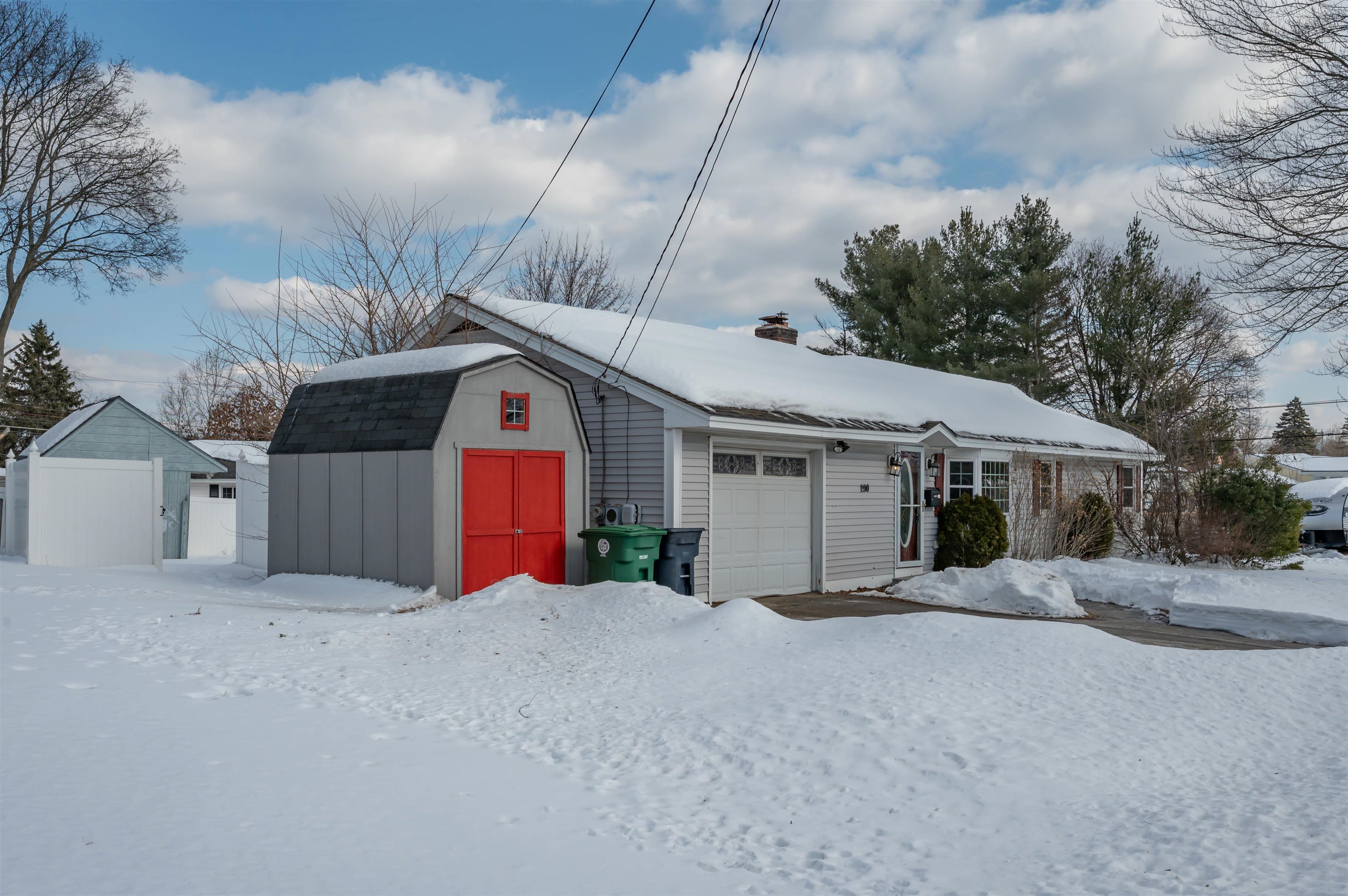 190 Knollwood Avenue