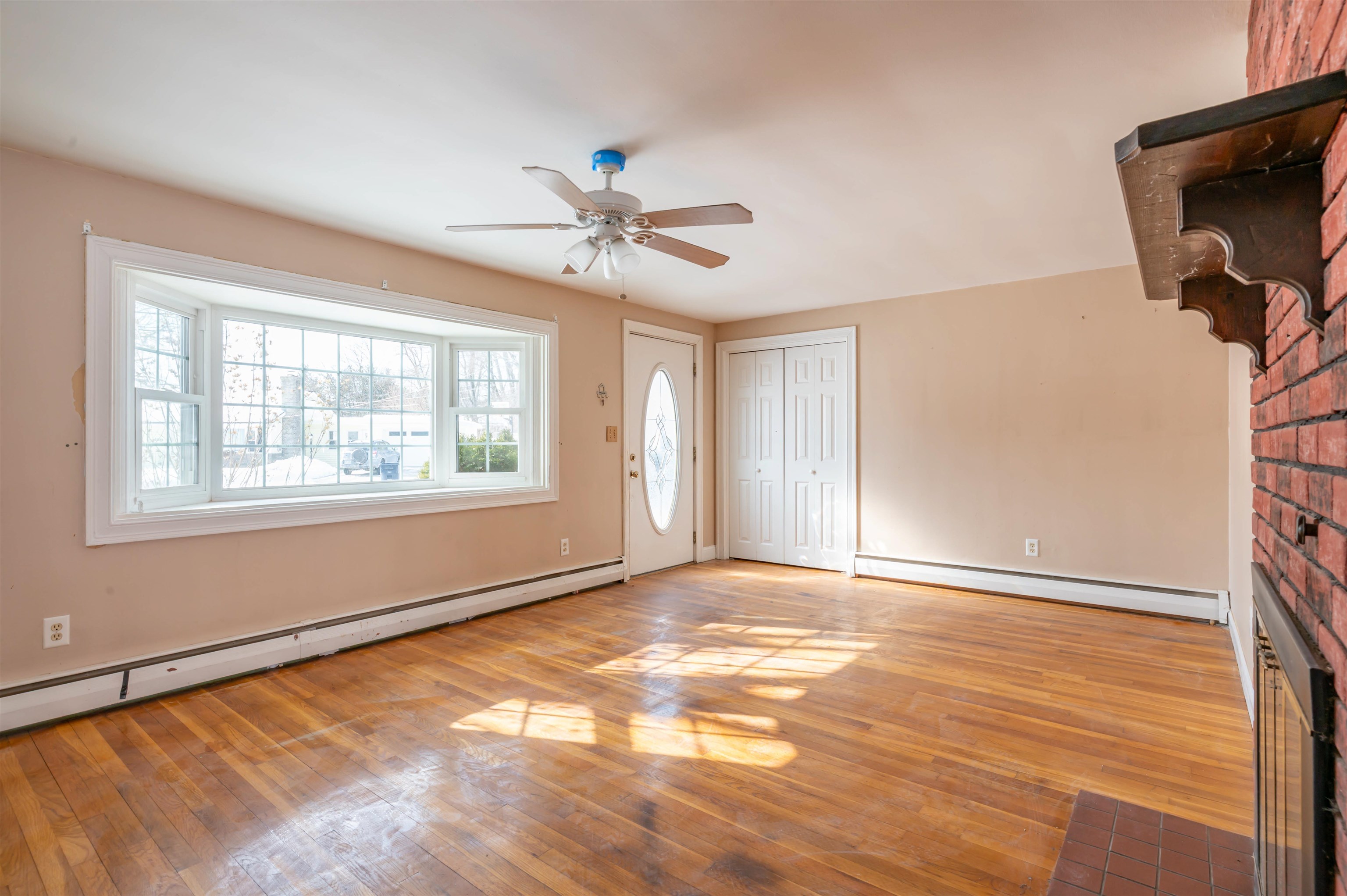 190 Knollwood Avenue