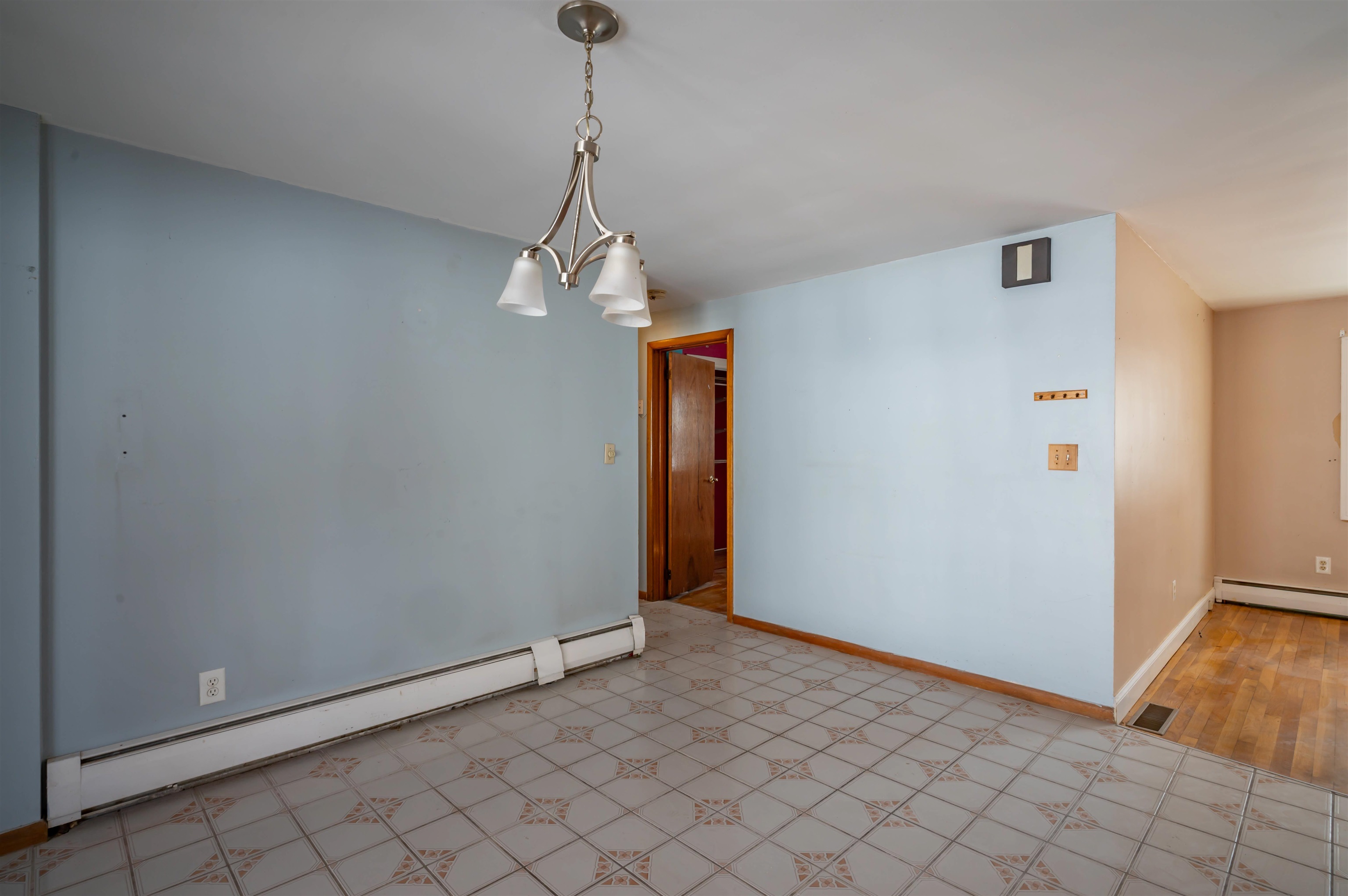 190 Knollwood Avenue