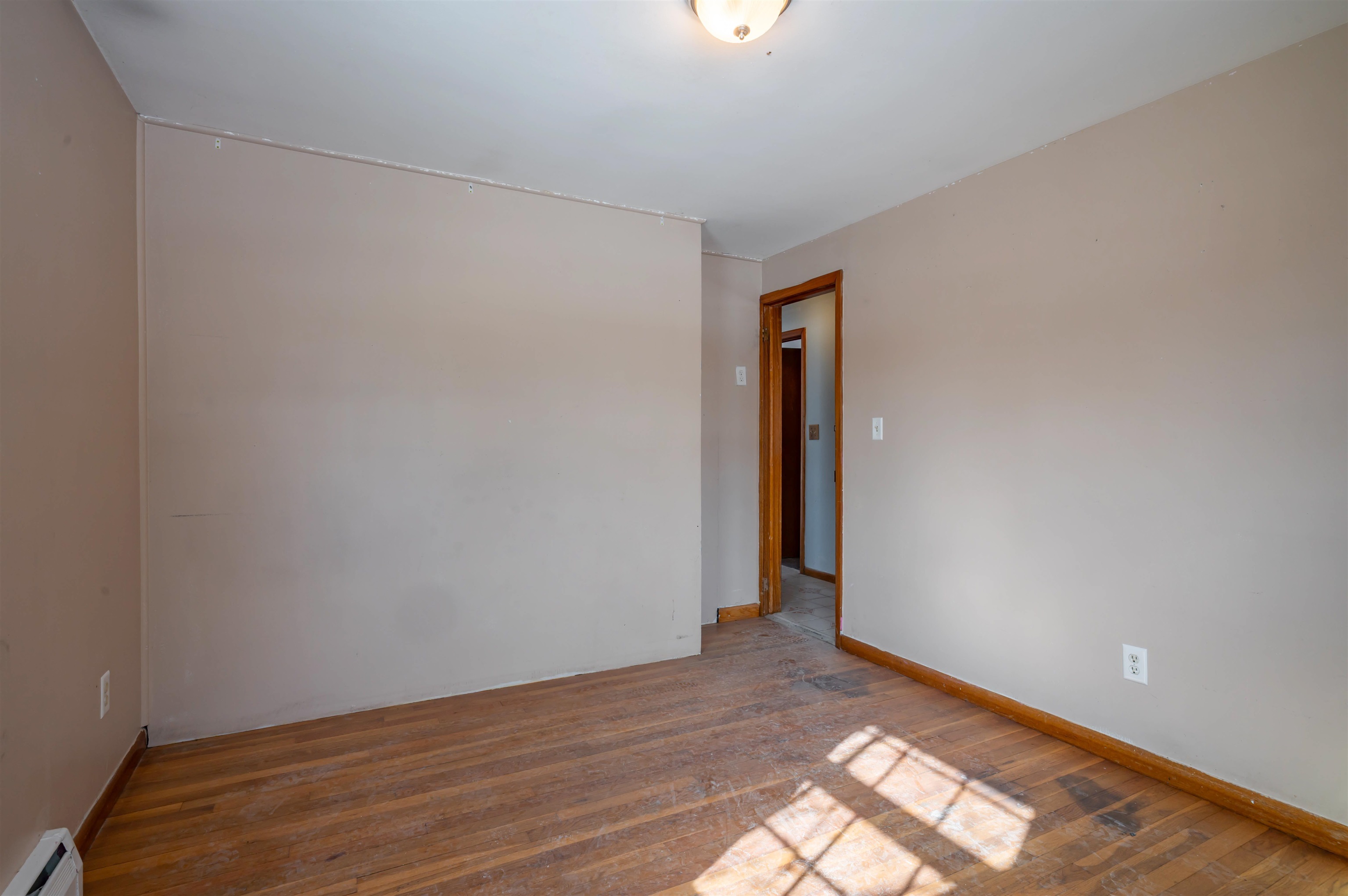 190 Knollwood Avenue