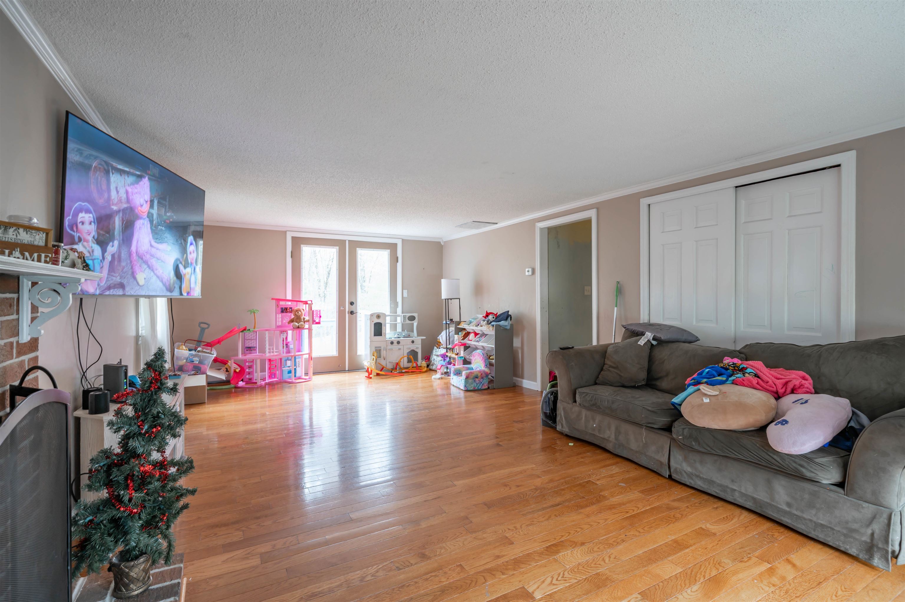 5 Lisa Terrace