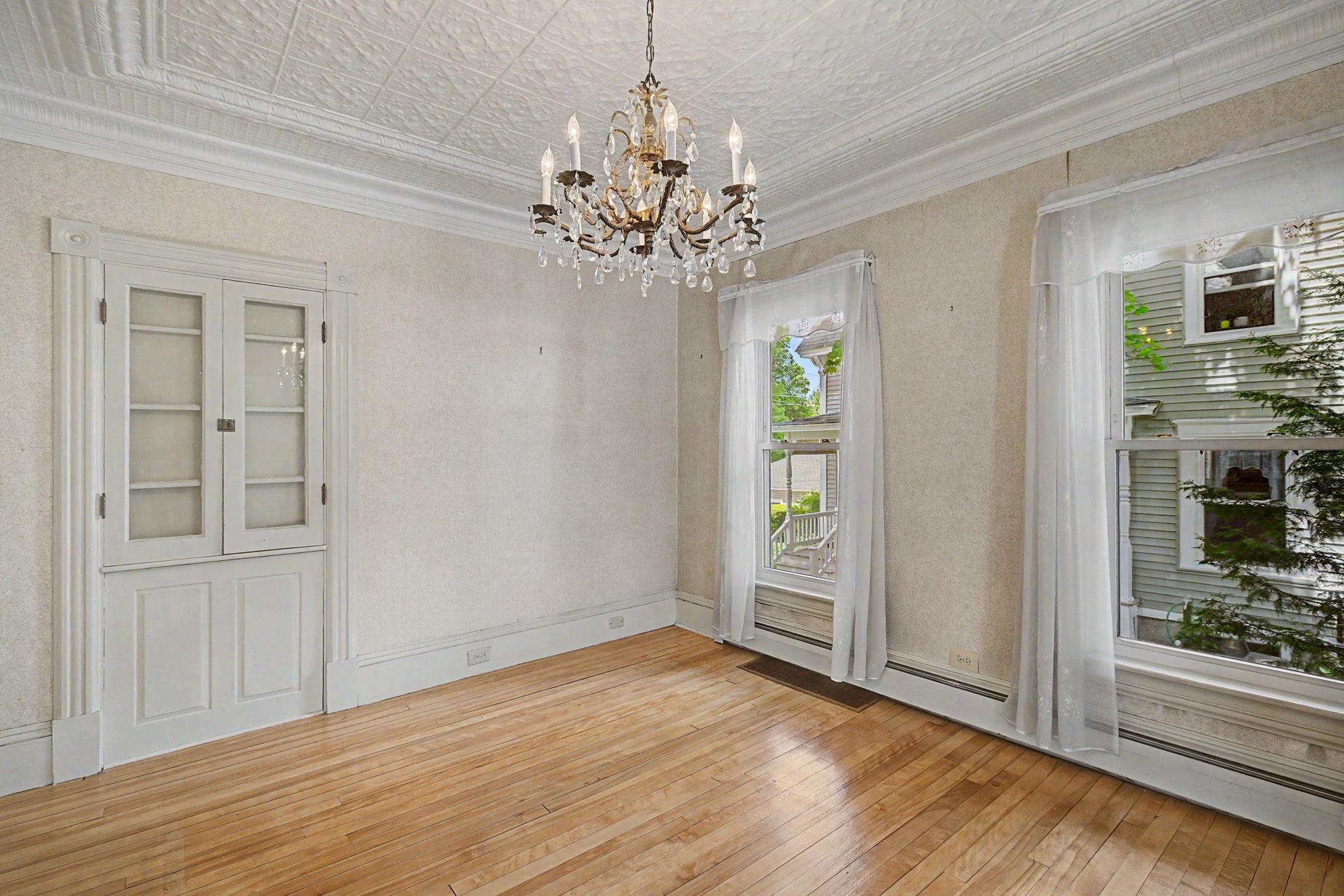 326 Walnut Street
