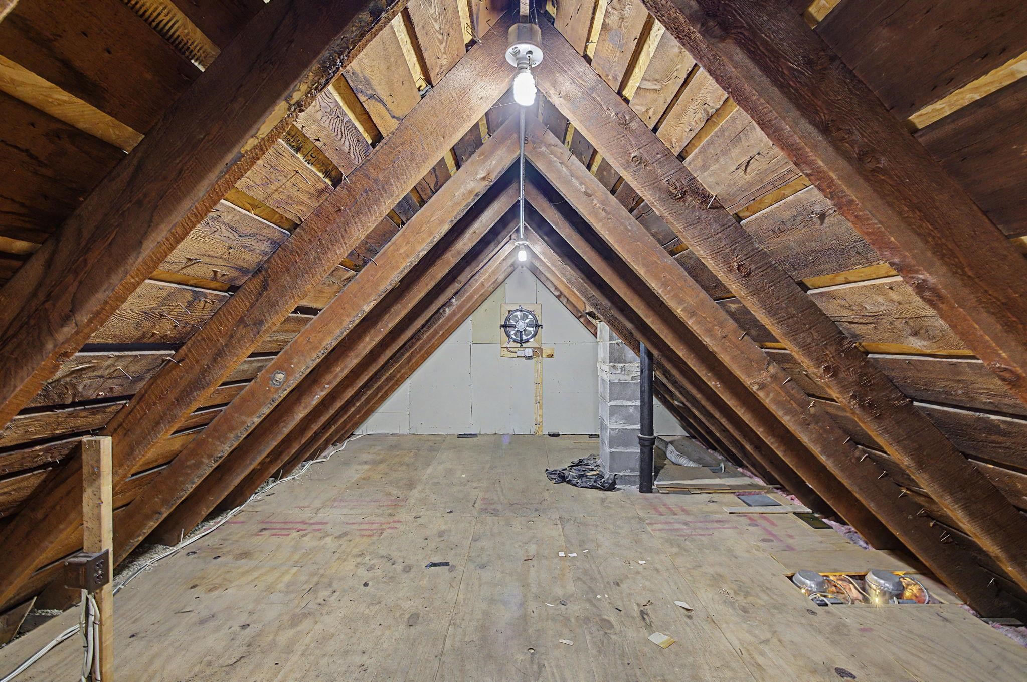 326 Walnut Street