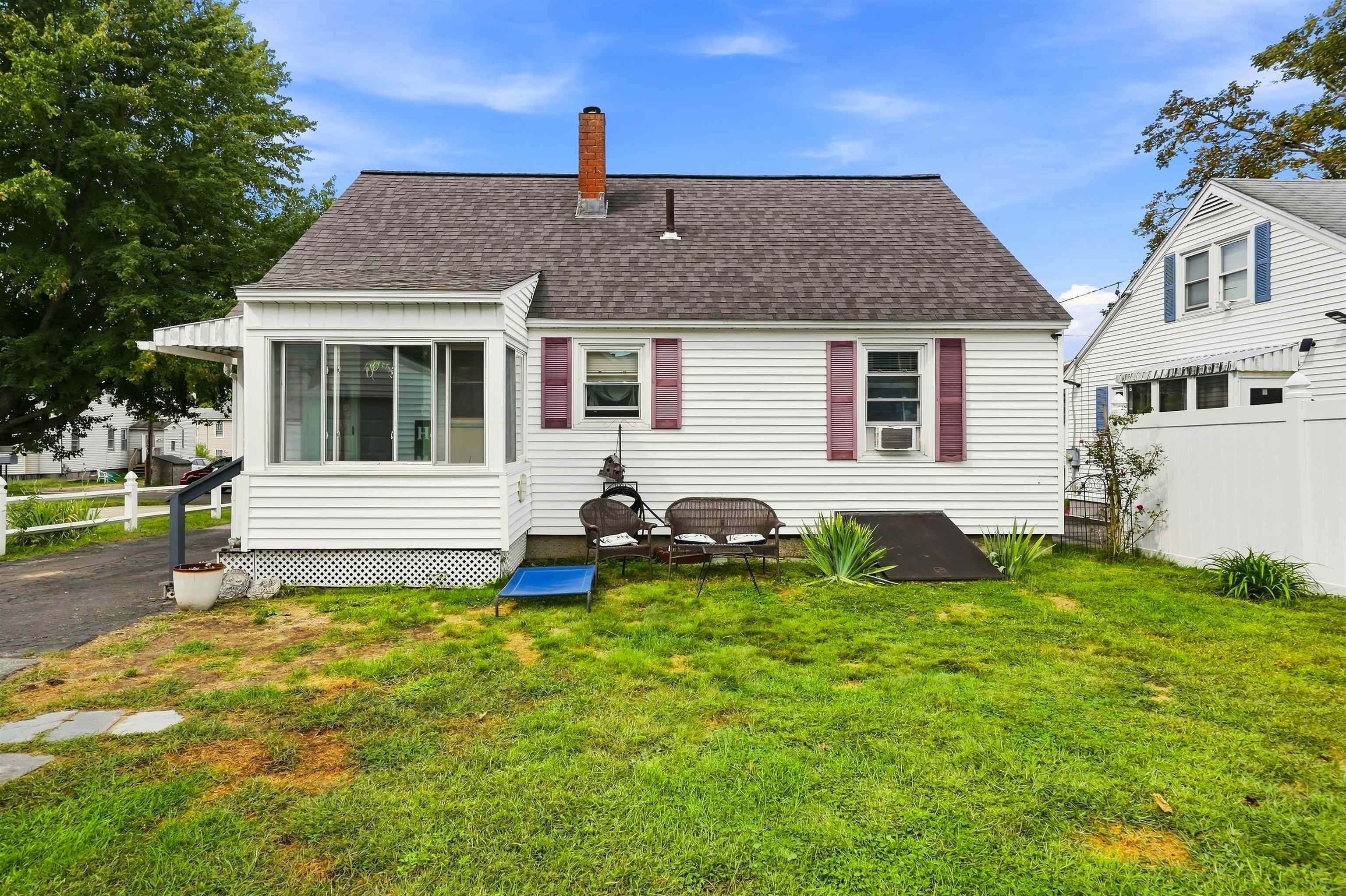 21 Woodbine Avenue