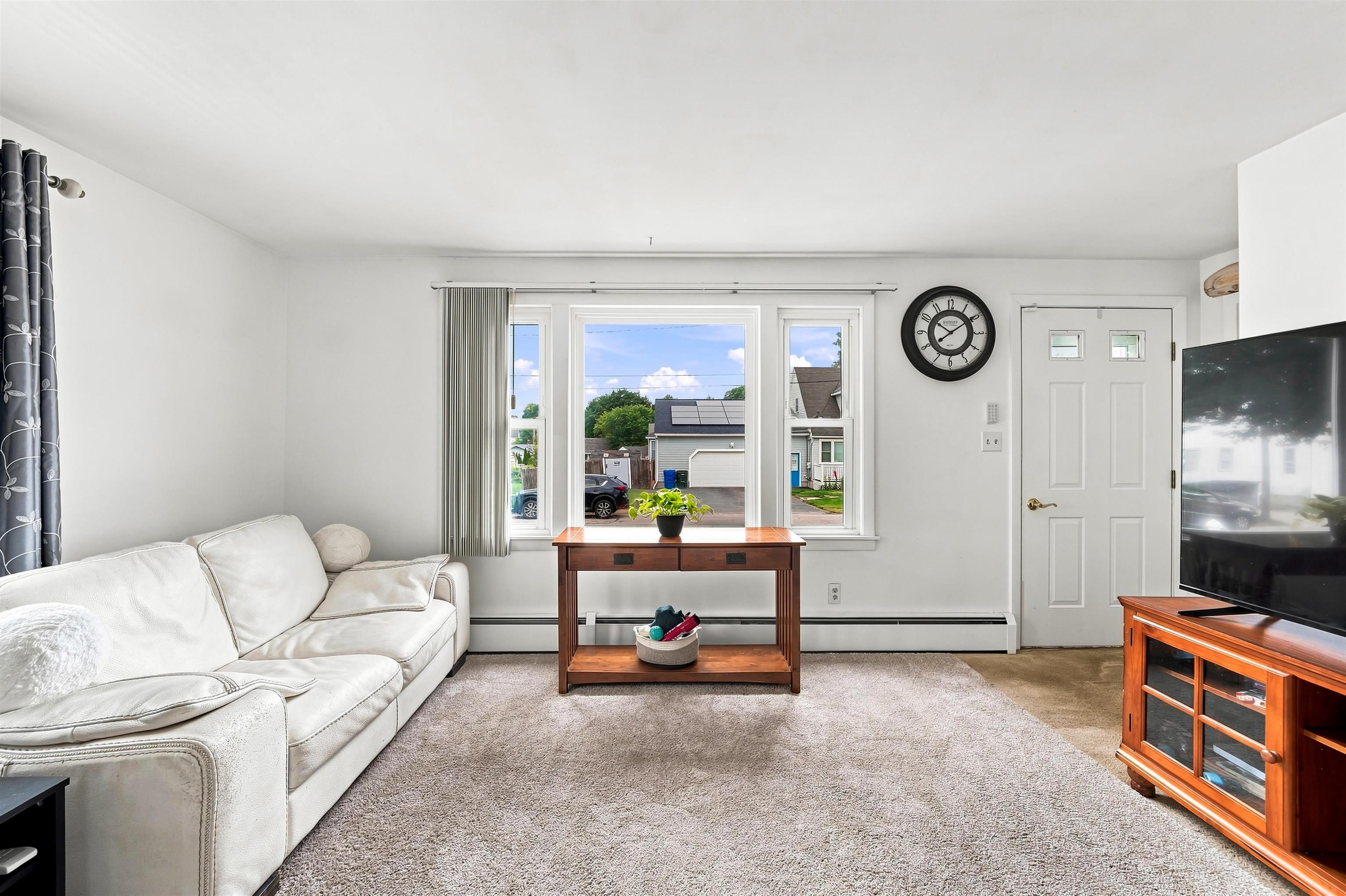 21 Woodbine Avenue