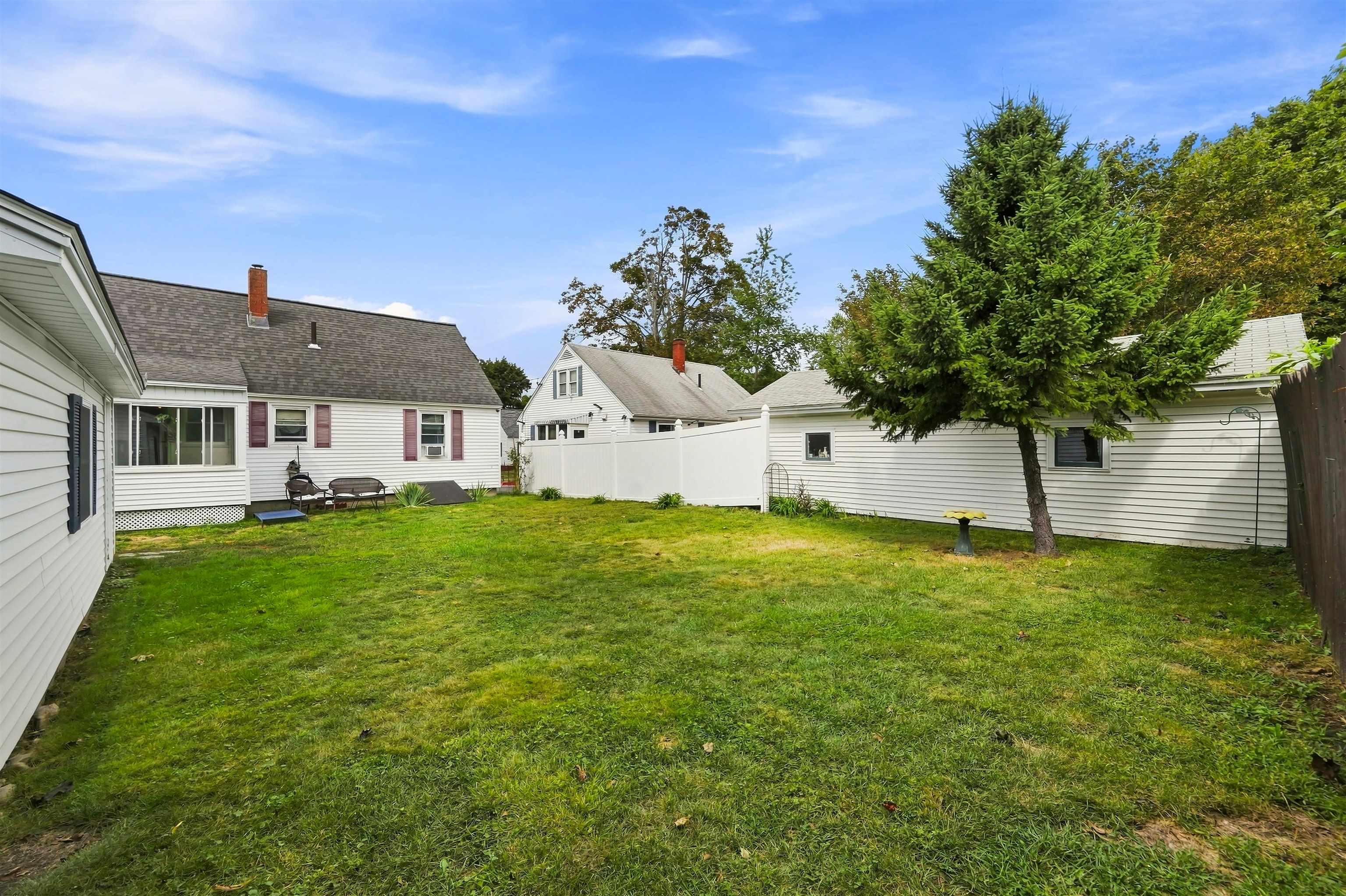 21 Woodbine Avenue