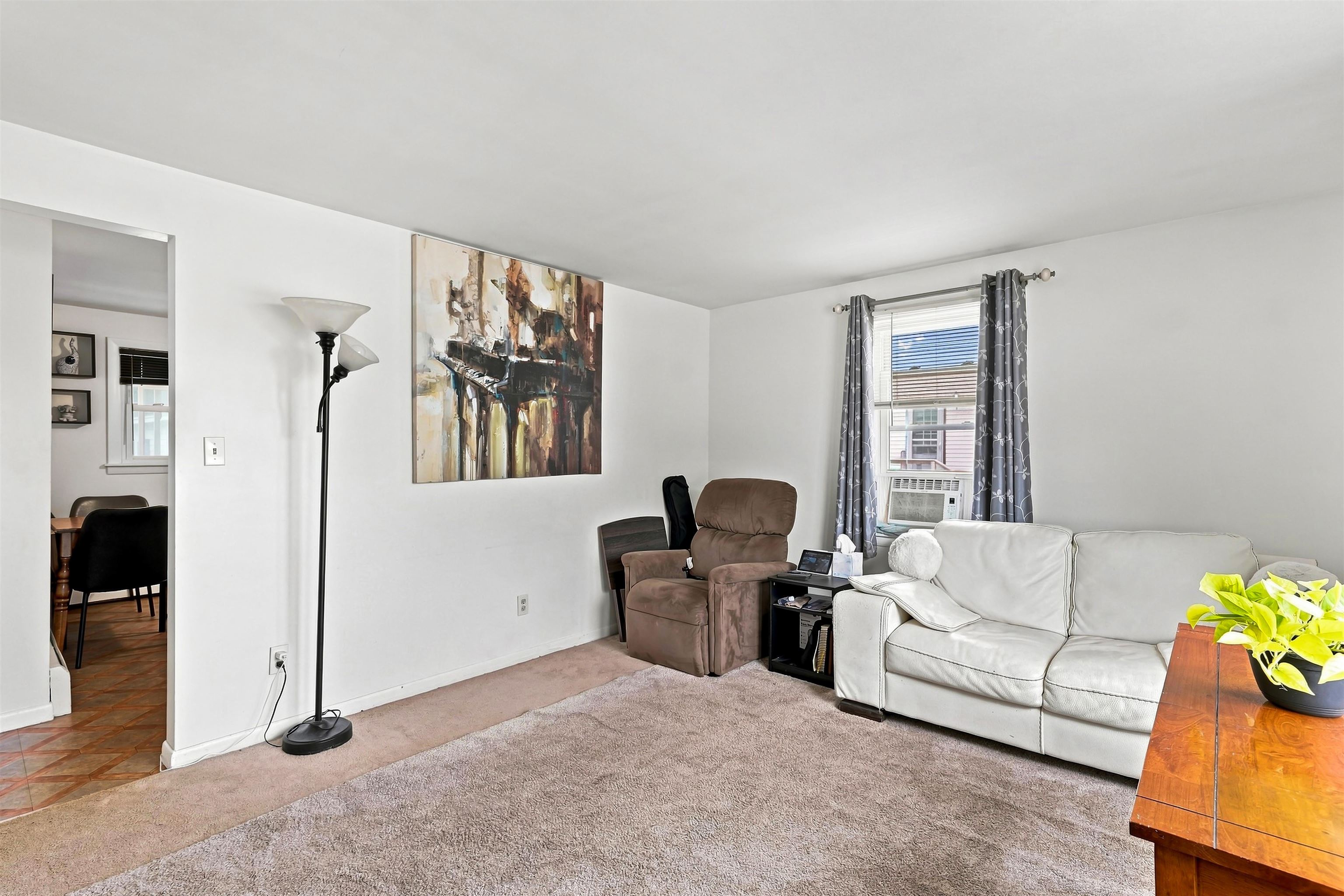 21 Woodbine Avenue