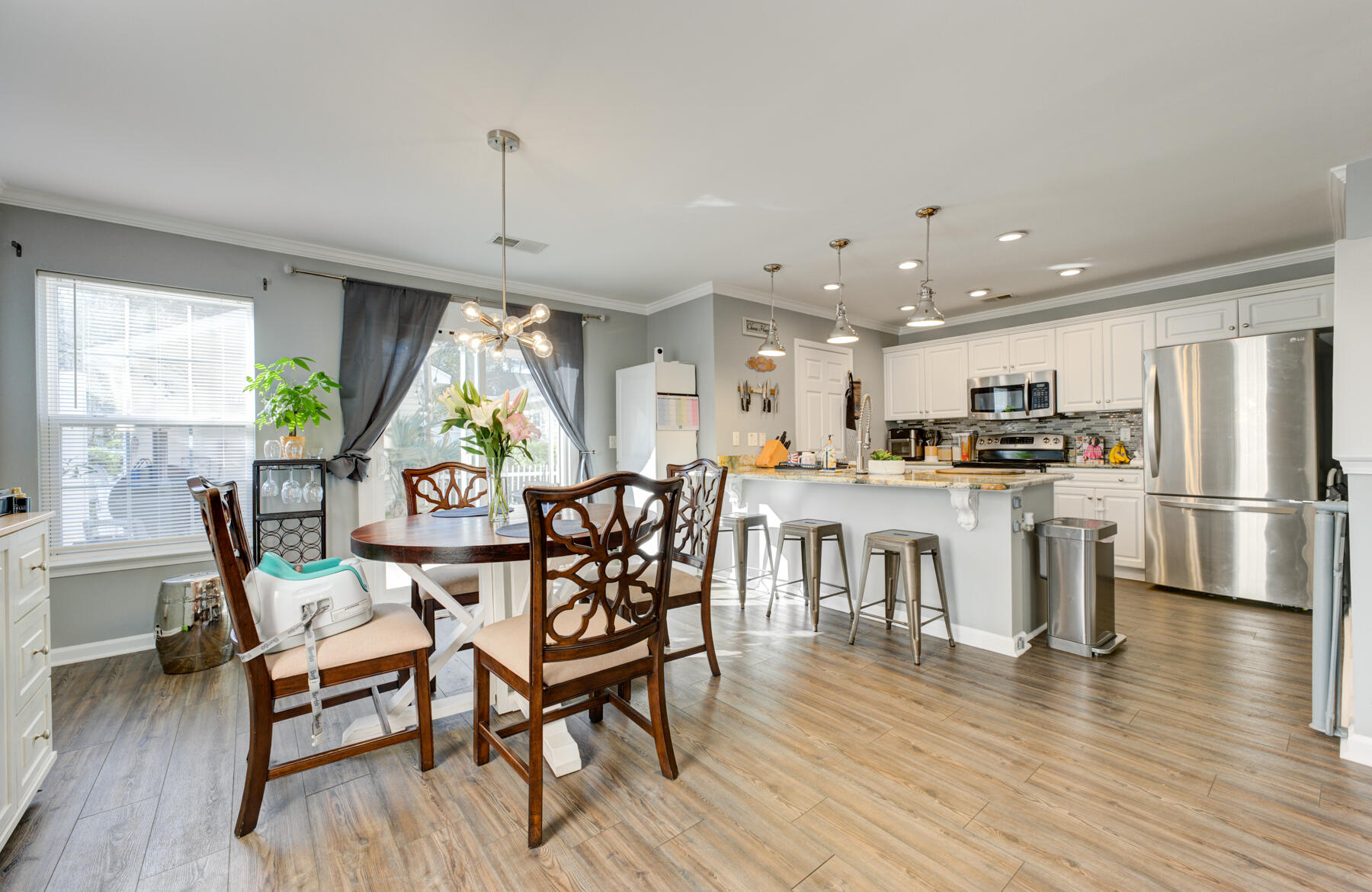 9041 Maple Grove Drive