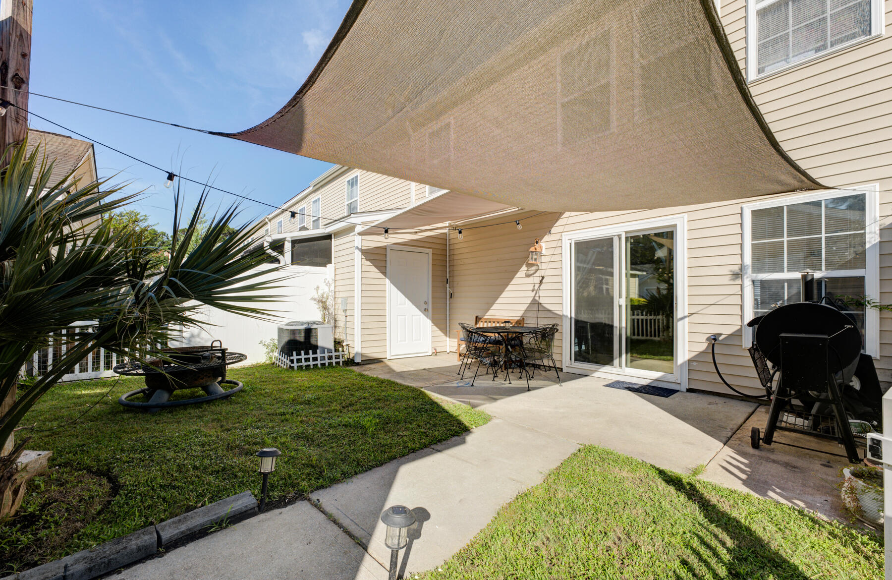9041 Maple Grove Drive