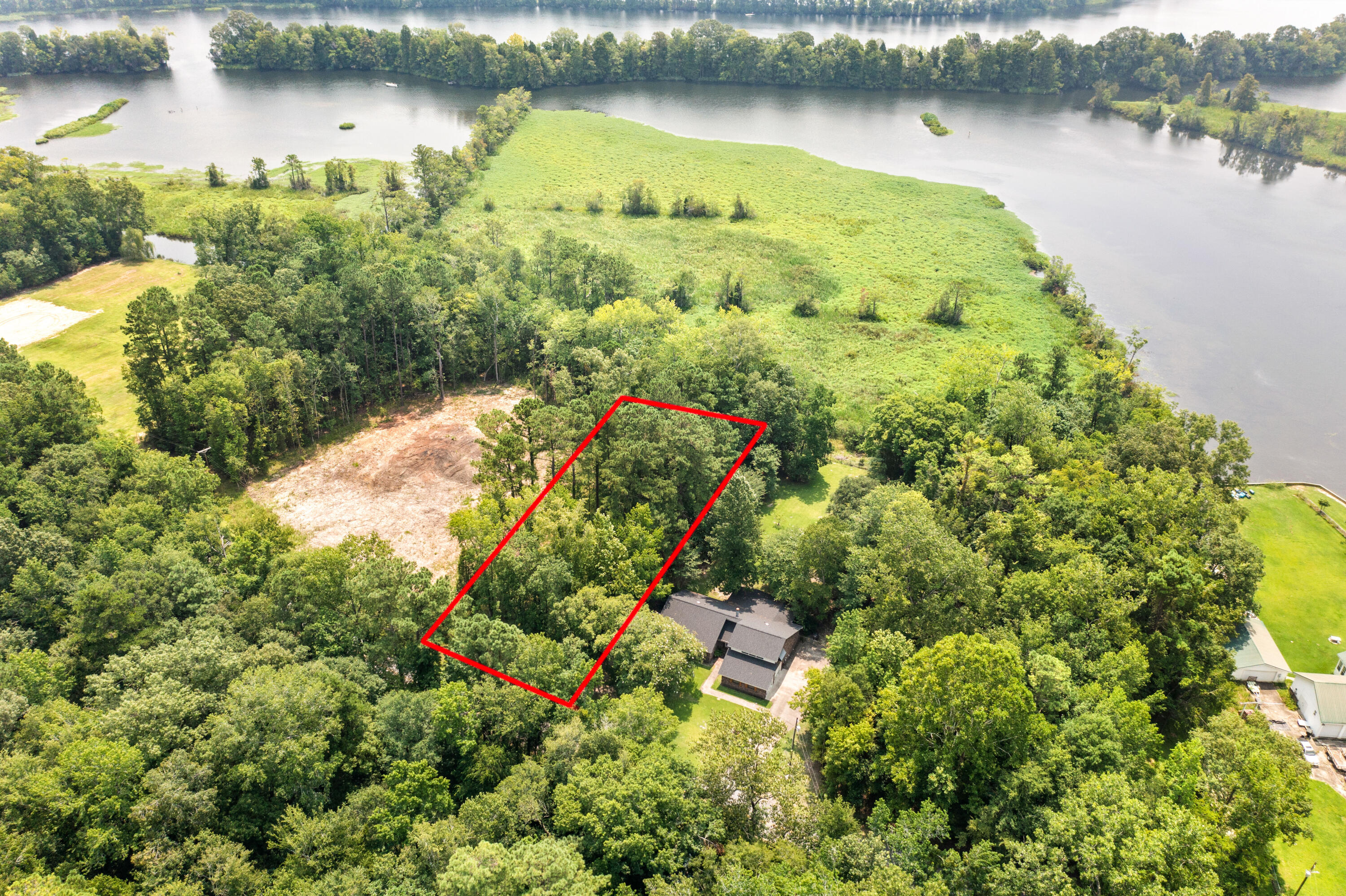 1302 Mccrae Drive