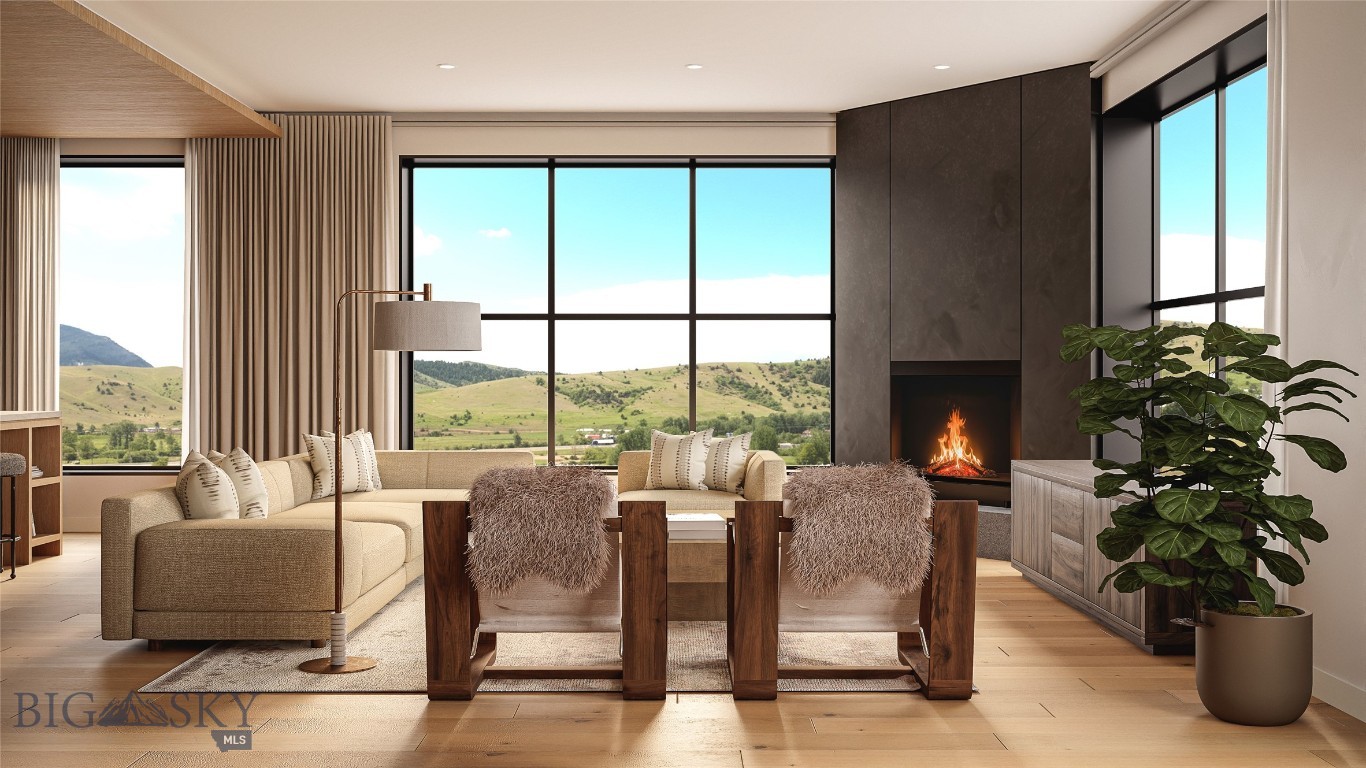 805 N Ida Avenue 201