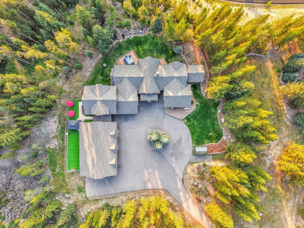 319 Skywood Drive