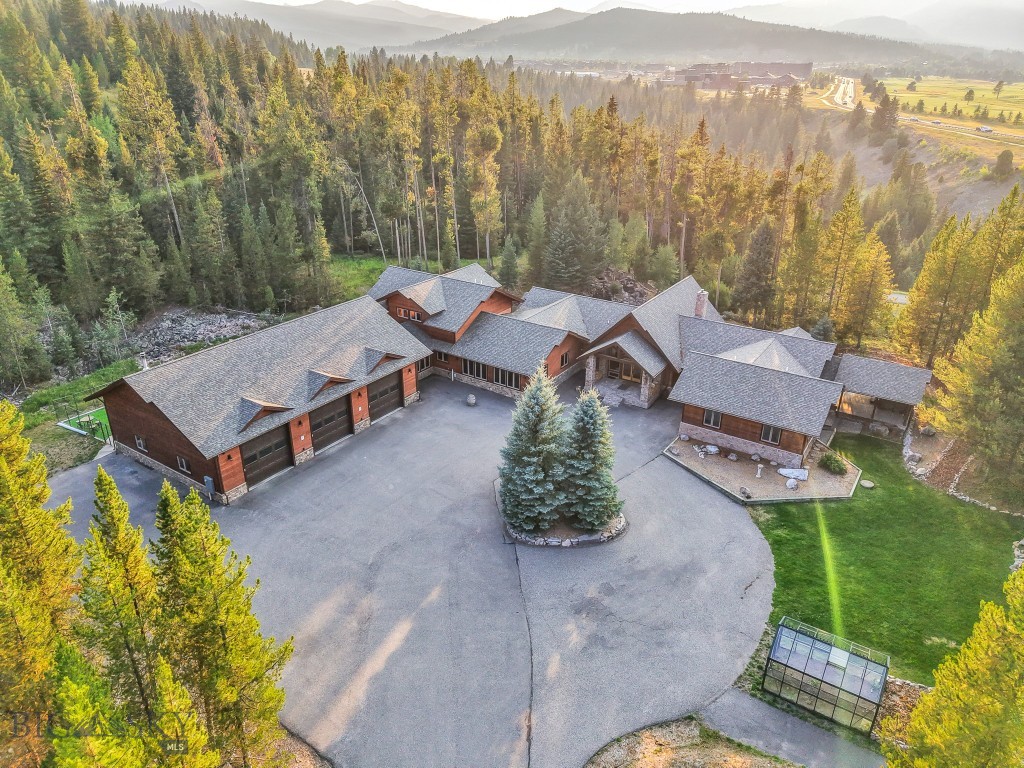 319 Skywood Drive