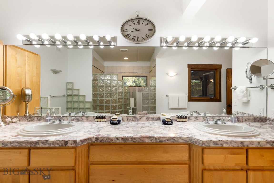 319 Skywood Drive